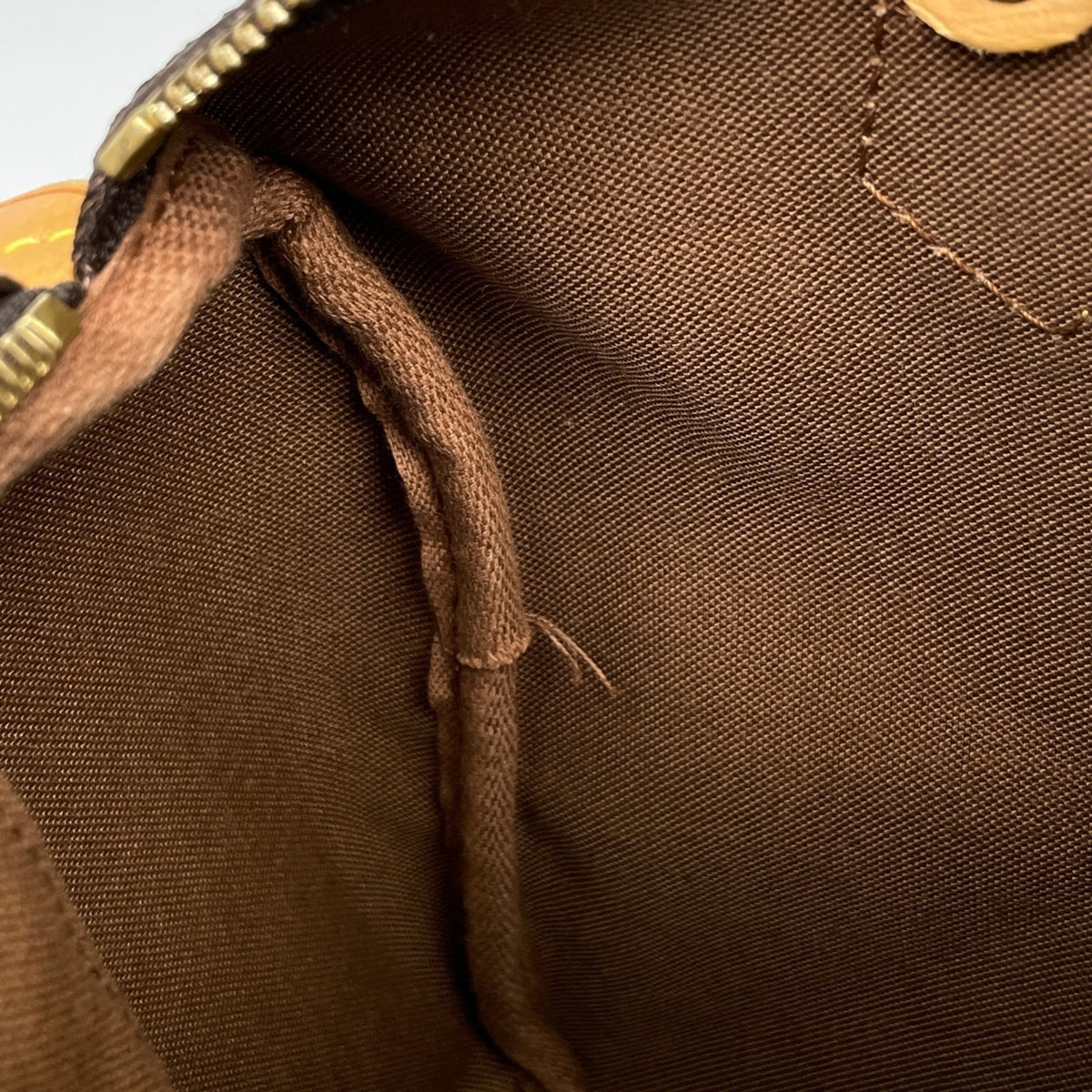 Louis Vuitton Brown Monogram Handbag (Pre-Owned)