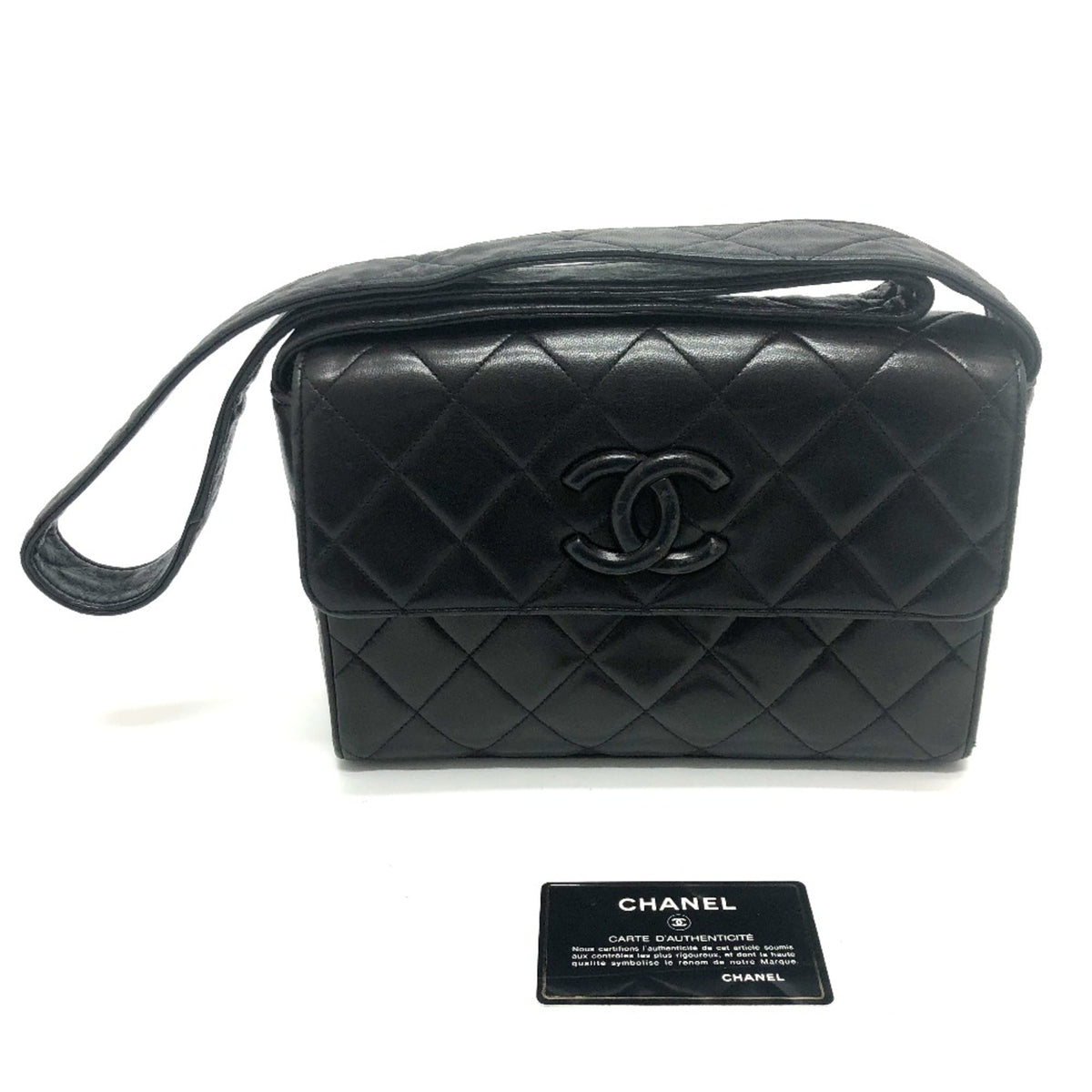 Chanel Black Leather Shoulder Bag (Pre-Owned)