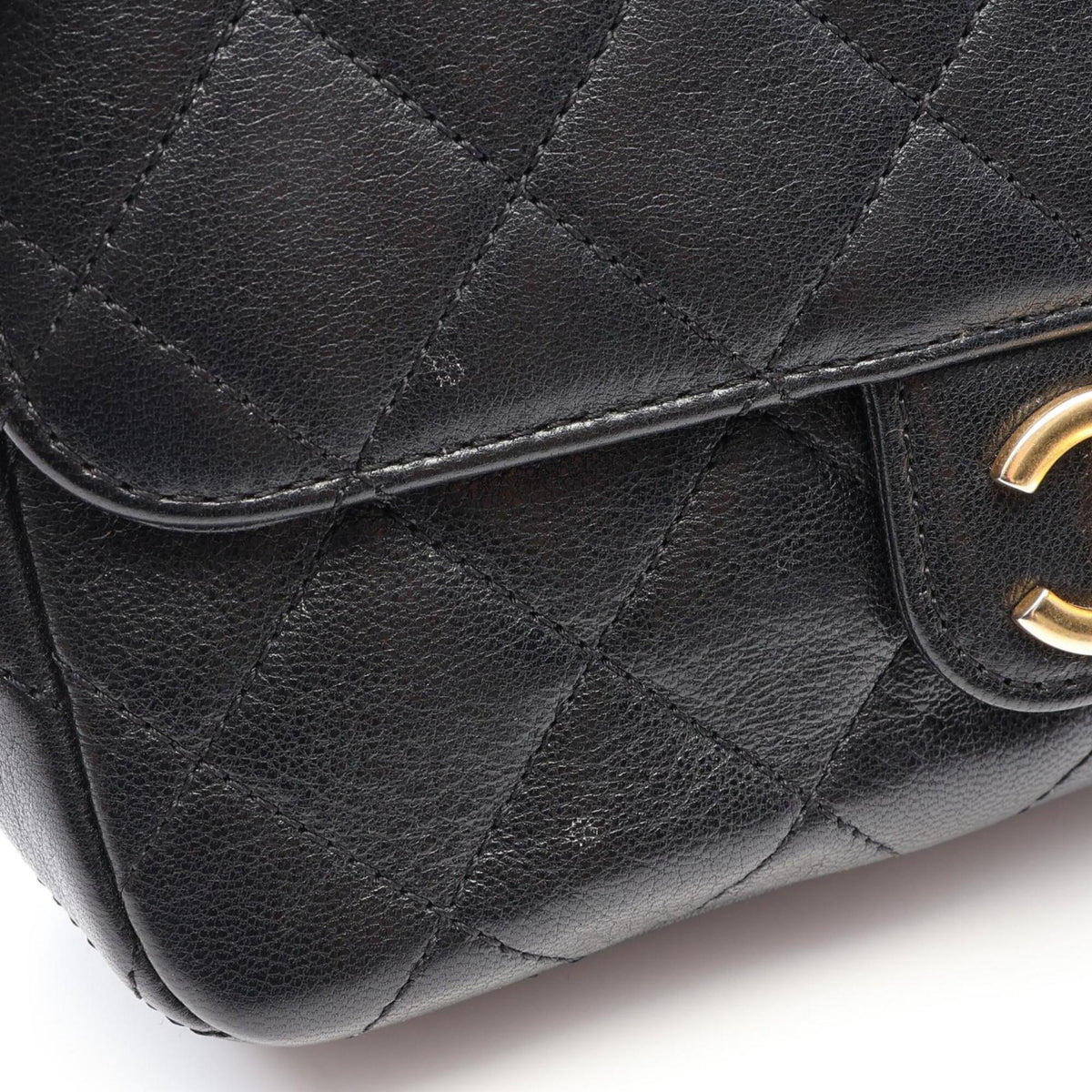 Chanel Black Leather Handbag Shoulder Bag (Pre-Owned)