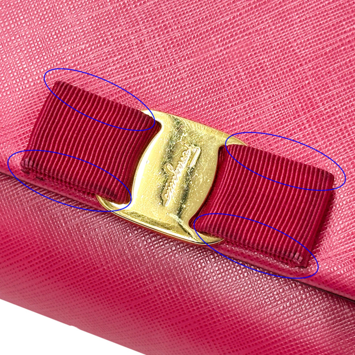 Salvatore Ferragamo Pink Leather Pochette Shoulder Bag (Pre-Owned)