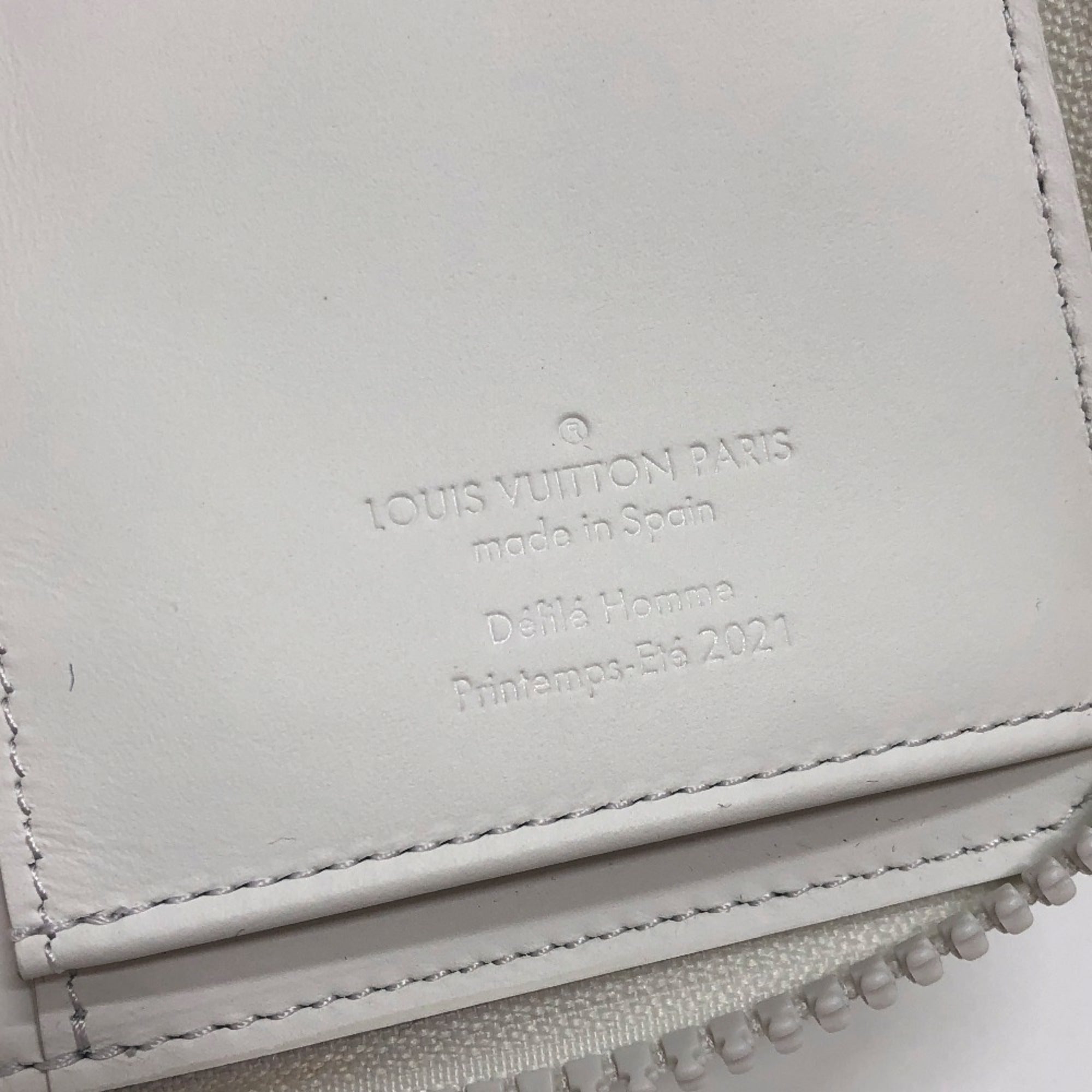 Louis Vuitton Monogram White Long Wallet (Bi-Fold) (Pre-Owned)