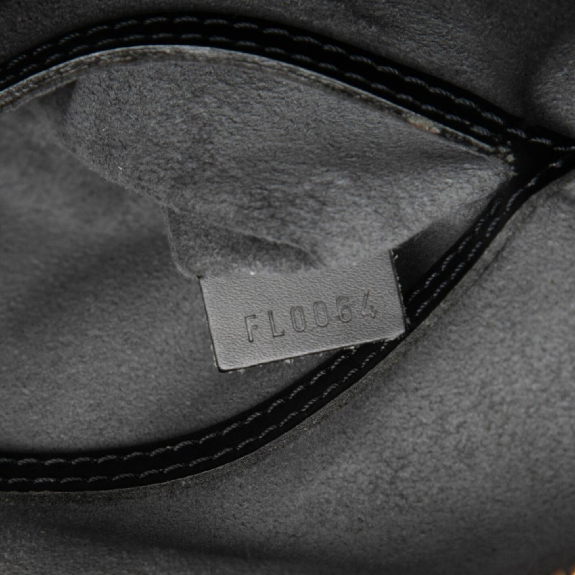 Louis Vuitton Black Noir Leather Handbag (Pre-Owned)