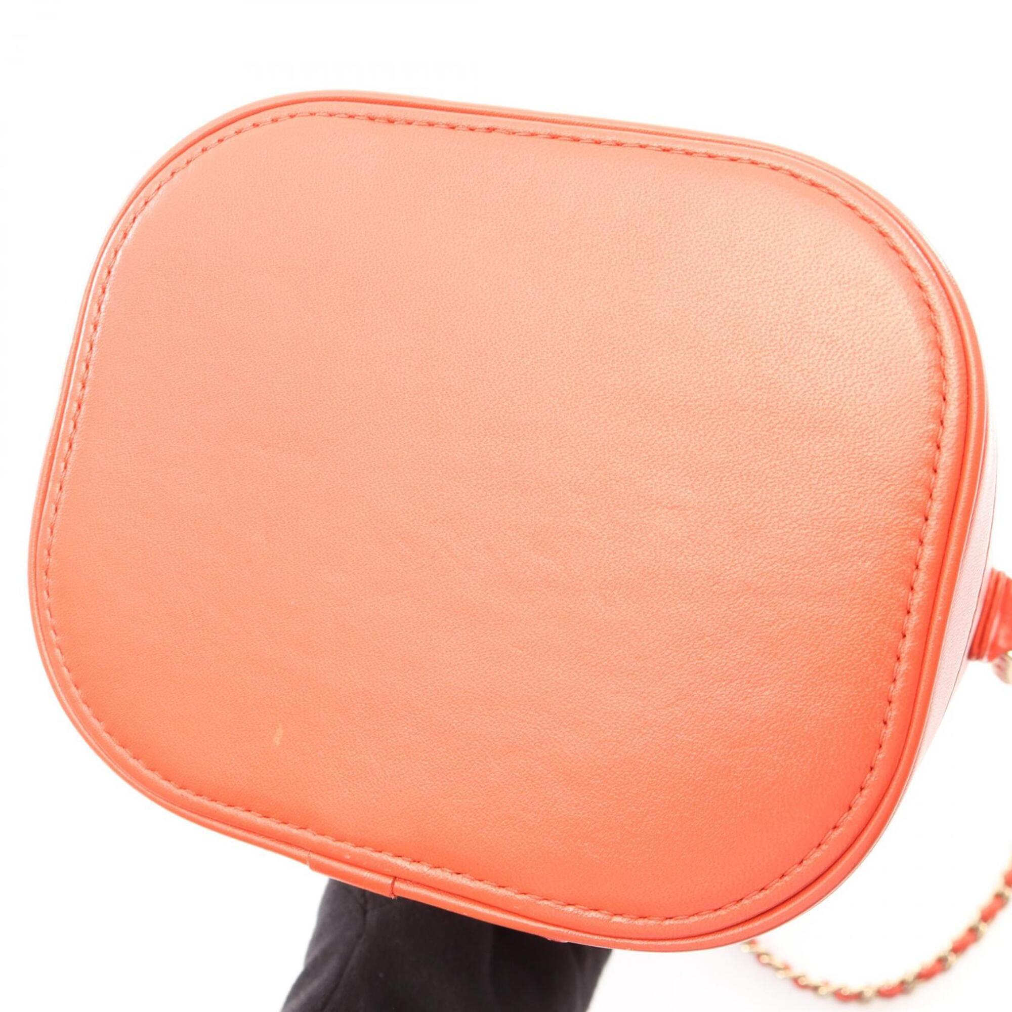 Chanel Red Color Leather Handbag (Pre-Owned)