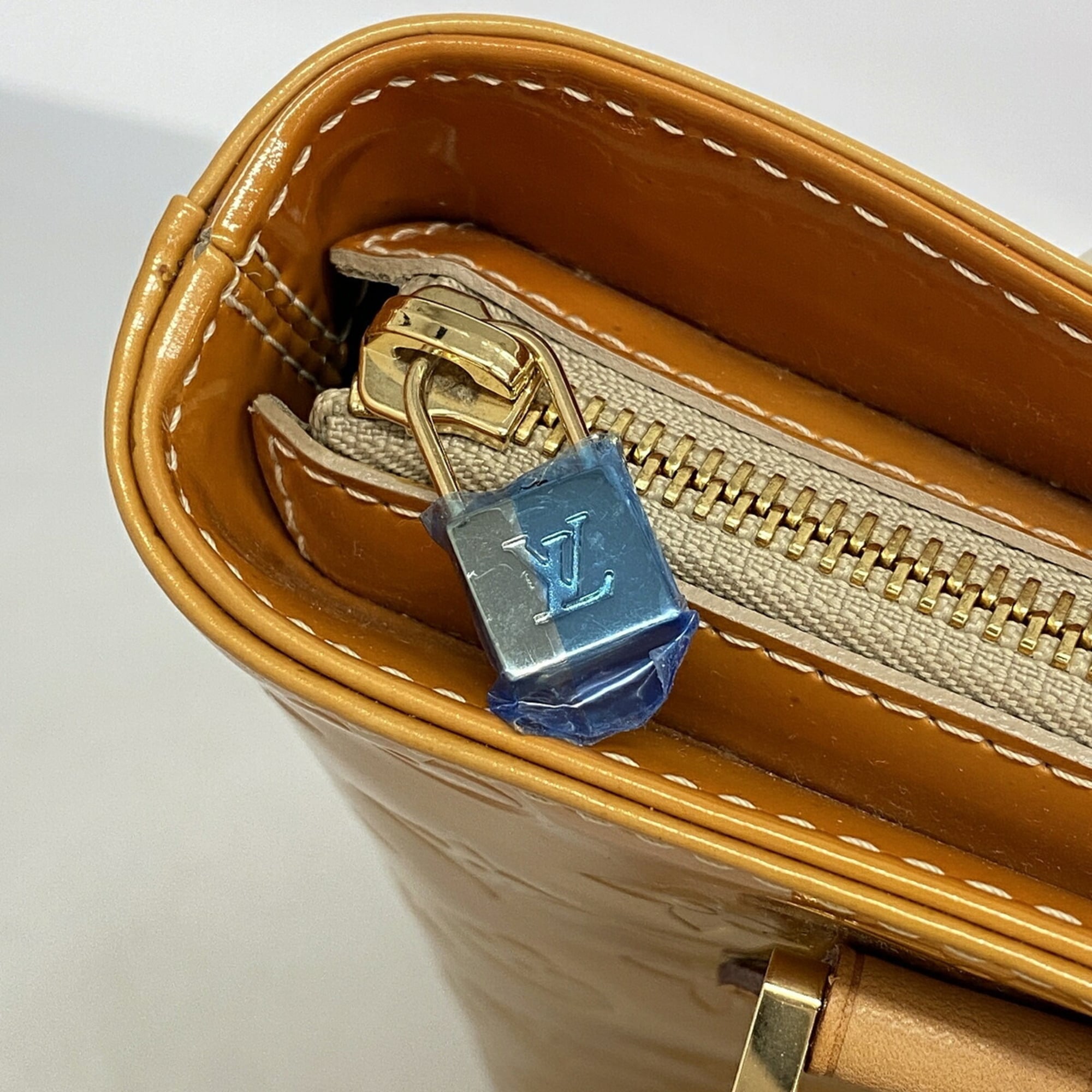 Louis Vuitton Beige Tote Bag (Pre-Owned)
