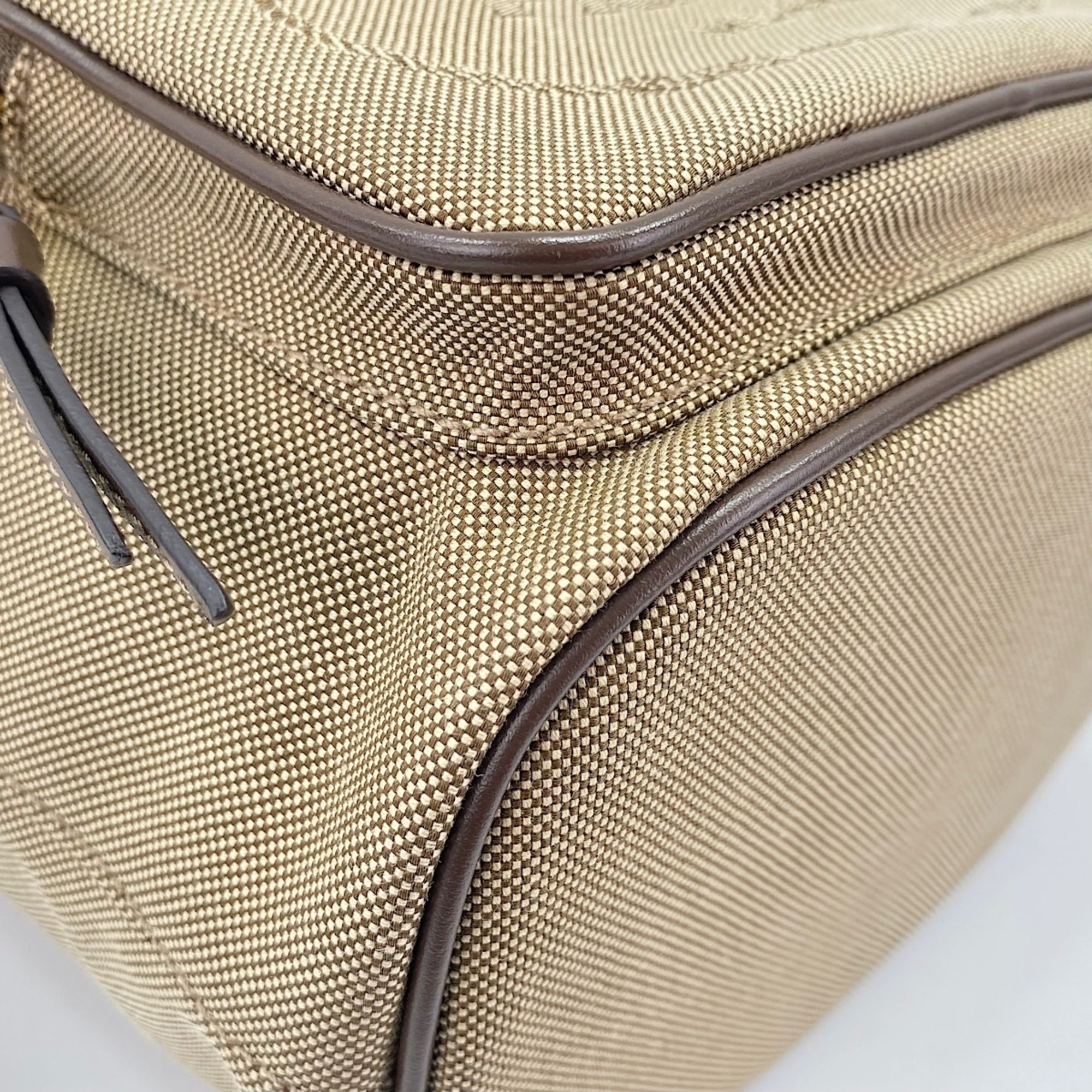 Prada Beige Handbag (Pre-Owned)