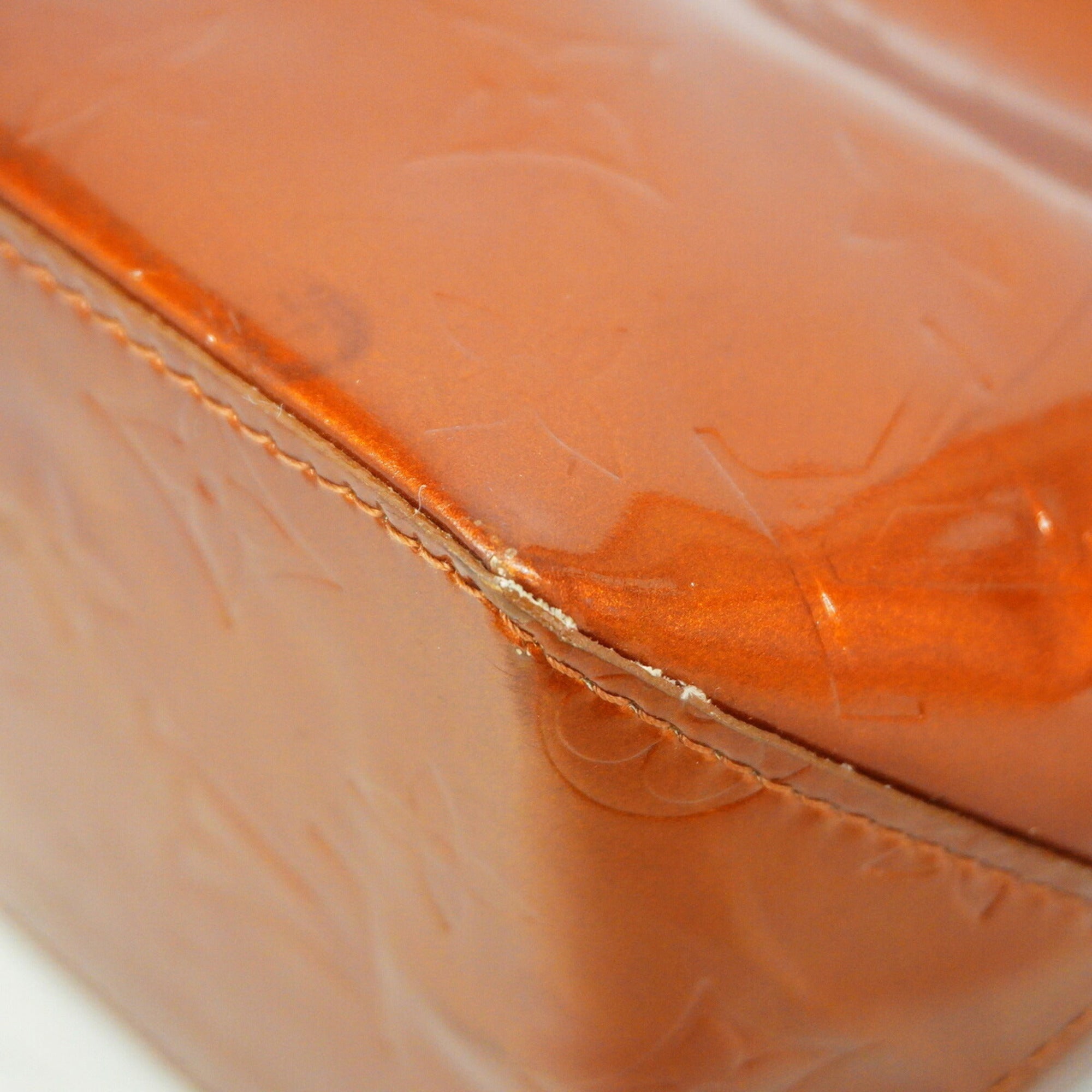 Louis Vuitton Bronze Handbag (Pre-Owned)