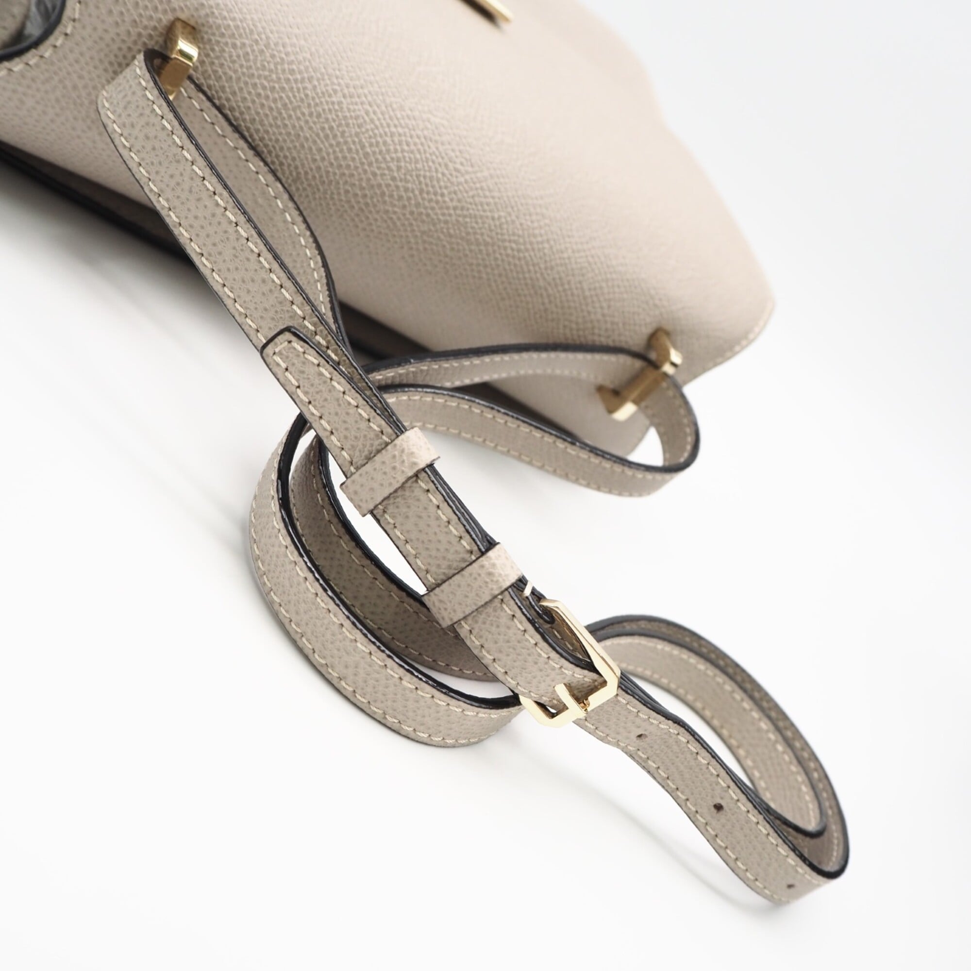 Valextra Beige Leather Shoulder Bag (Pre-Owned)