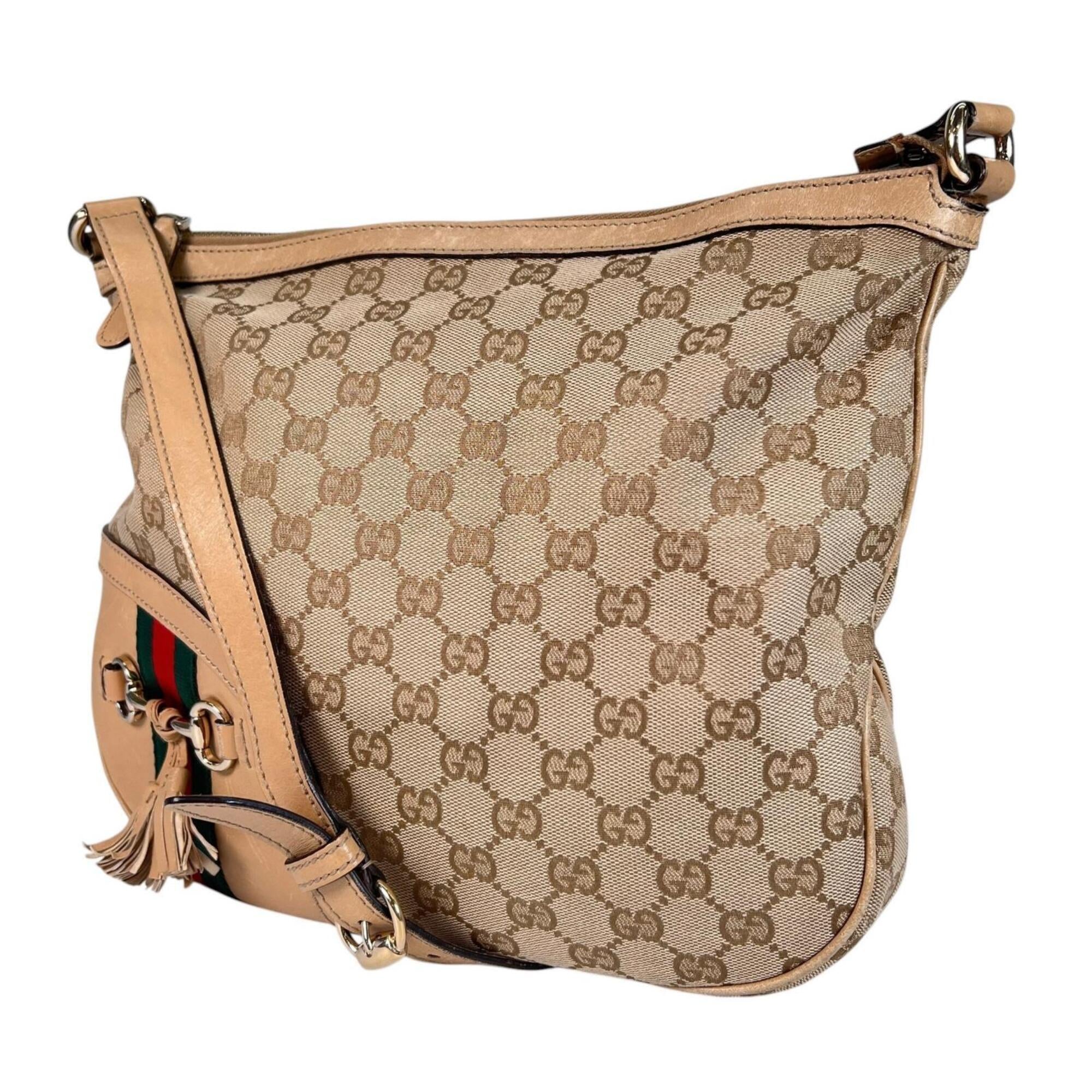 Gucci Beige Gg Canvas Shoulder Bag (Pre-Owned)
