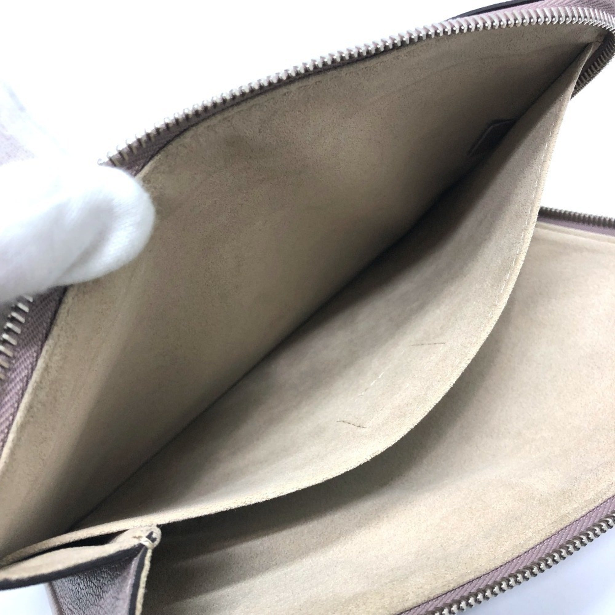Louis Vuitton Beige Taupe Leather Clutch Bag Pochette (Pre-Owned)