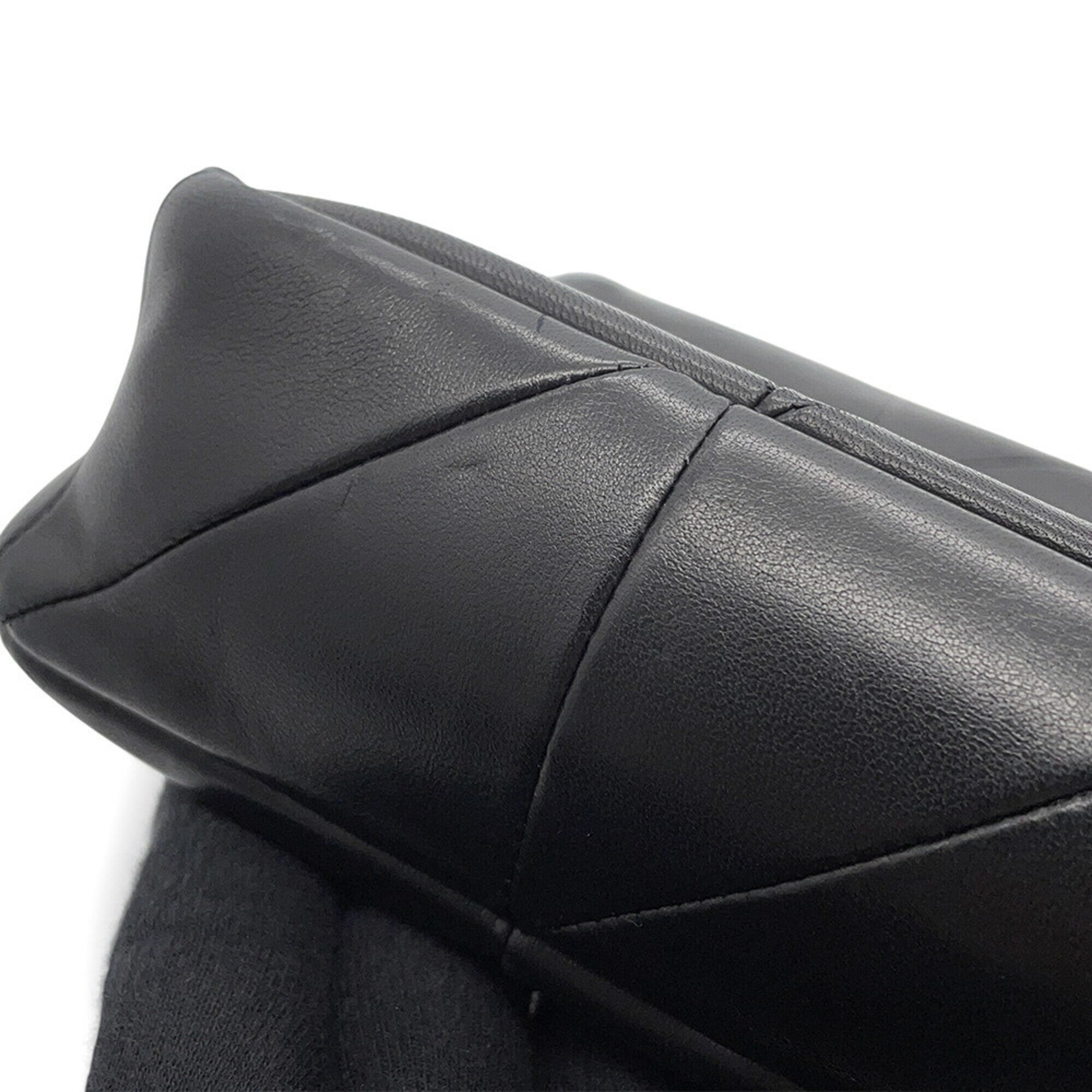 Yves Saint Laurent Black Leather Handbag Shoulder Bag (Pre-Owned)