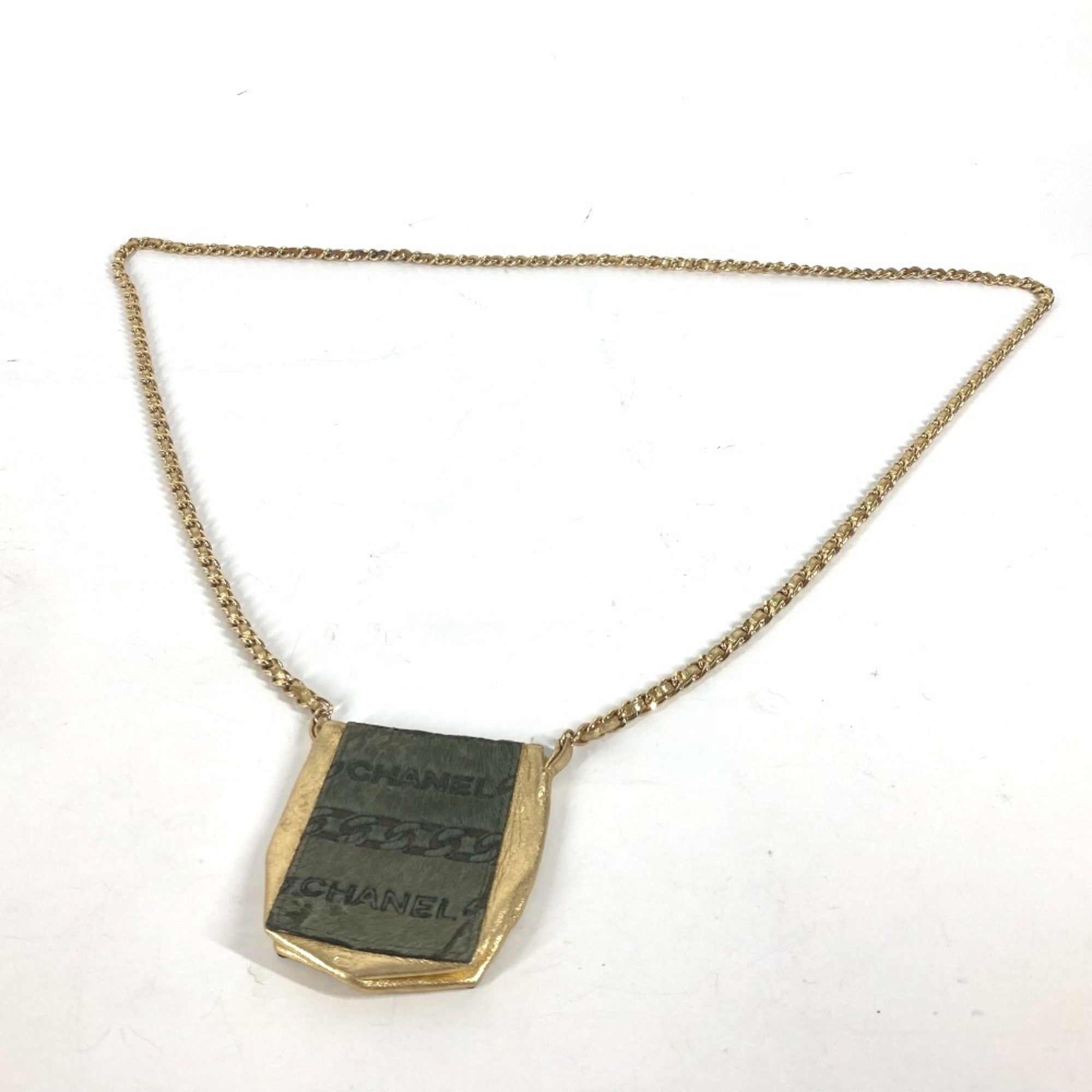 Chanel Gold Khaki Leather Pochette Shoulder Bag (Pre-Owned)