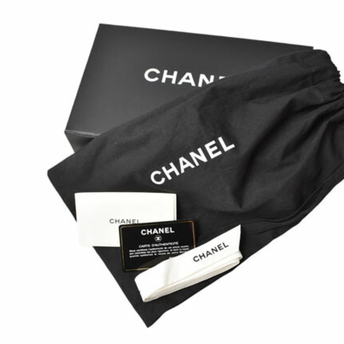 Chanel Black Leather Shoulder Bag (Pre-Owned)