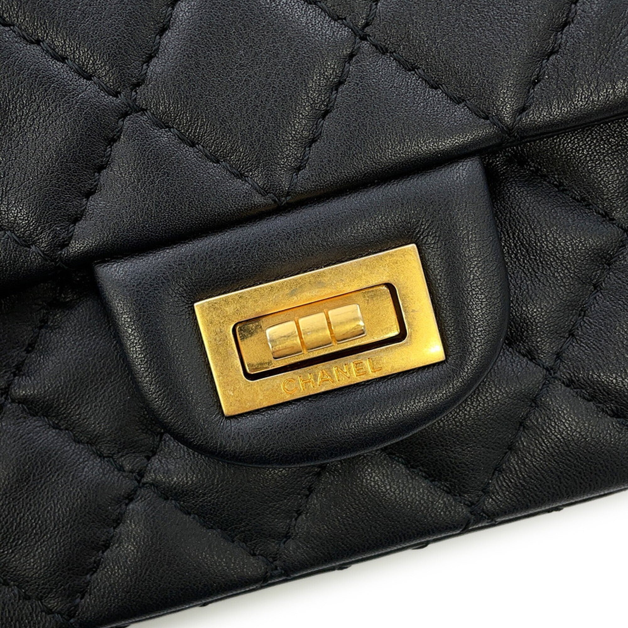 Chanel Black Leather Handbag Shoulder Bag (Pre-Owned)