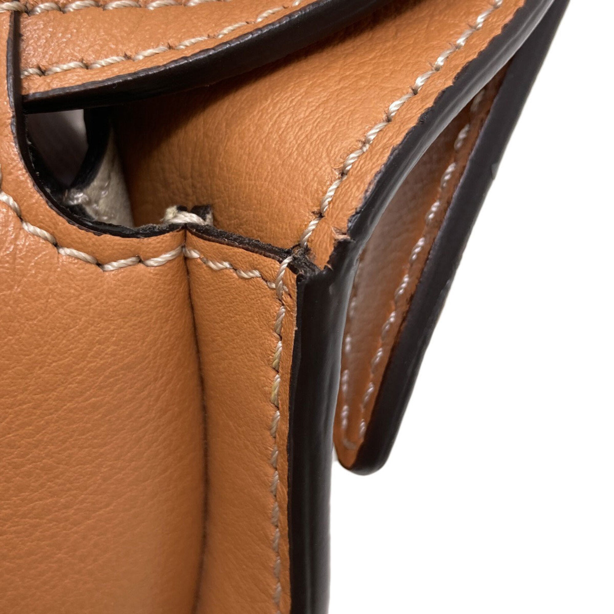 Tod's Brown Leather Handbag (Pre-Owned)