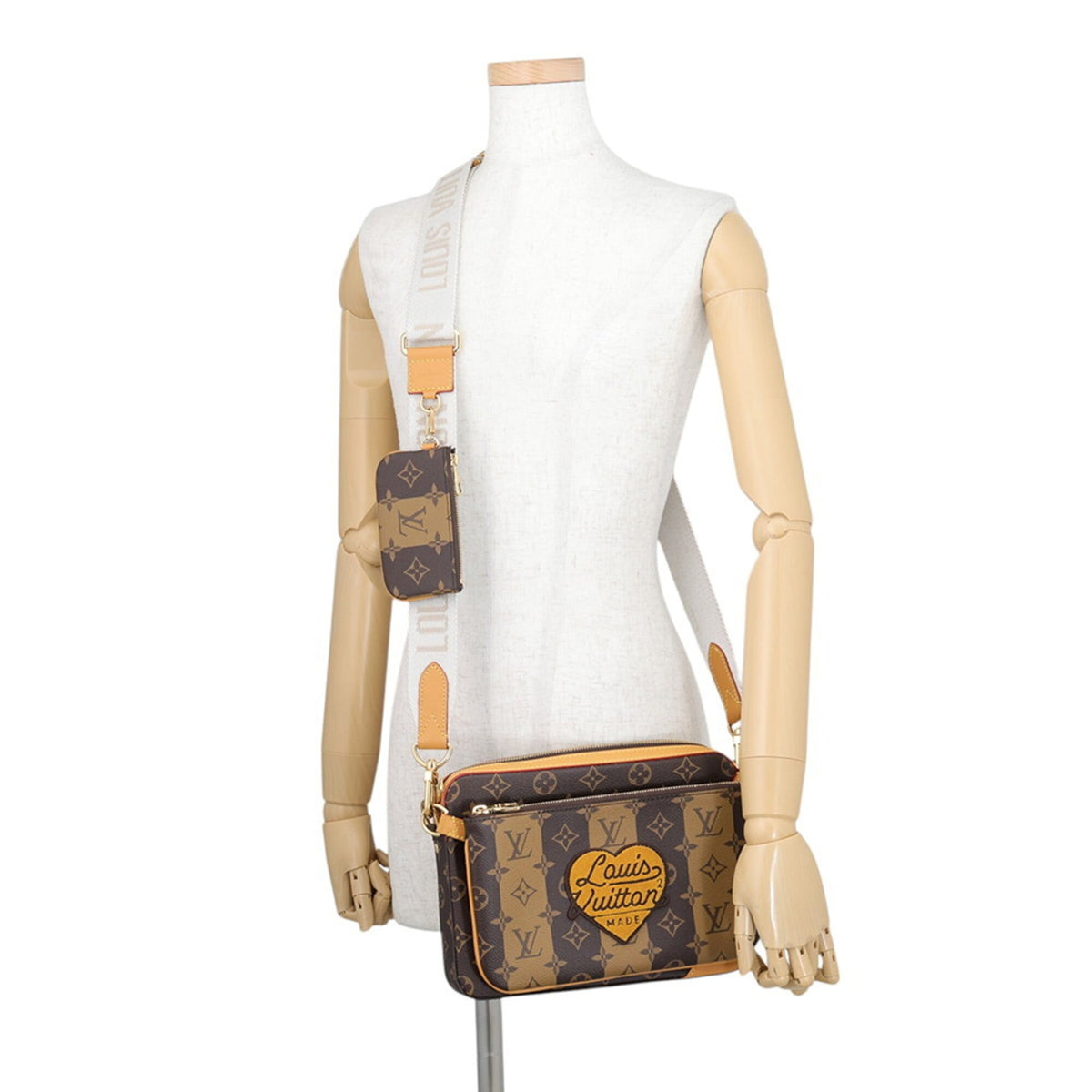 Louis Vuitton Brown Monogram Monogram Handbag Pouch Shoulder Bag (Pre-Owned)