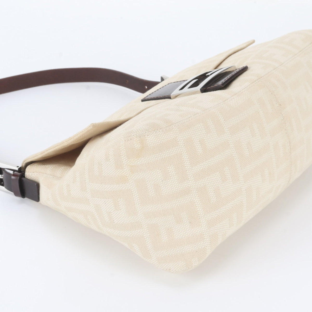 Fendi Beige Leather Canvas Shoulder Bag (Pre-Owned)