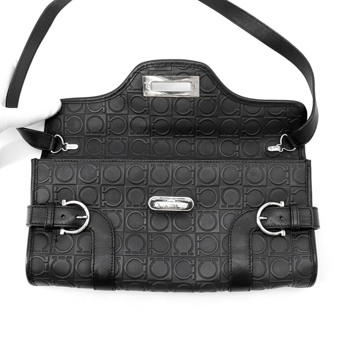 Salvatore Ferragamo Black Leather Handbag Shoulder Bag (Pre-Owned)