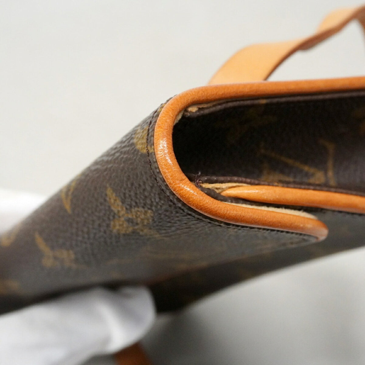 Louis Vuitton Brown Fanny Pack (Pre-Owned)