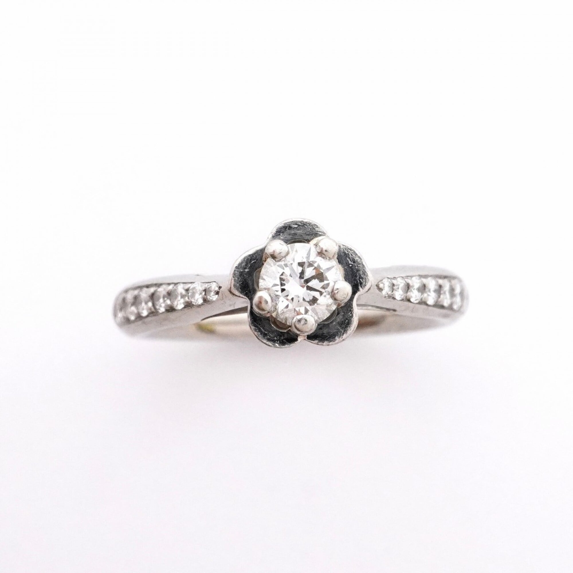 Chanel Platinum 950 Band Ring (Pre-Owned)