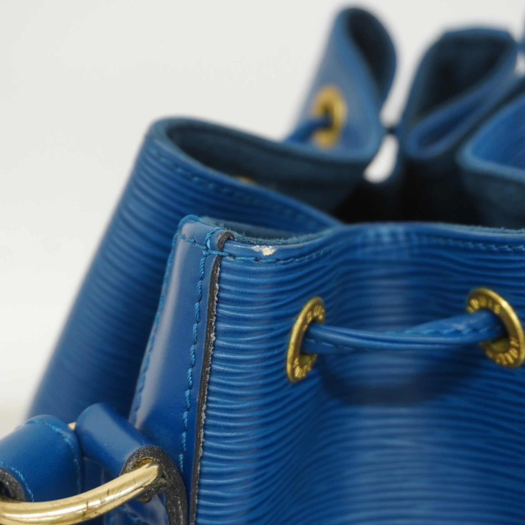 Louis Vuitton Toledo Blue Shoulder Bag (Pre-Owned)