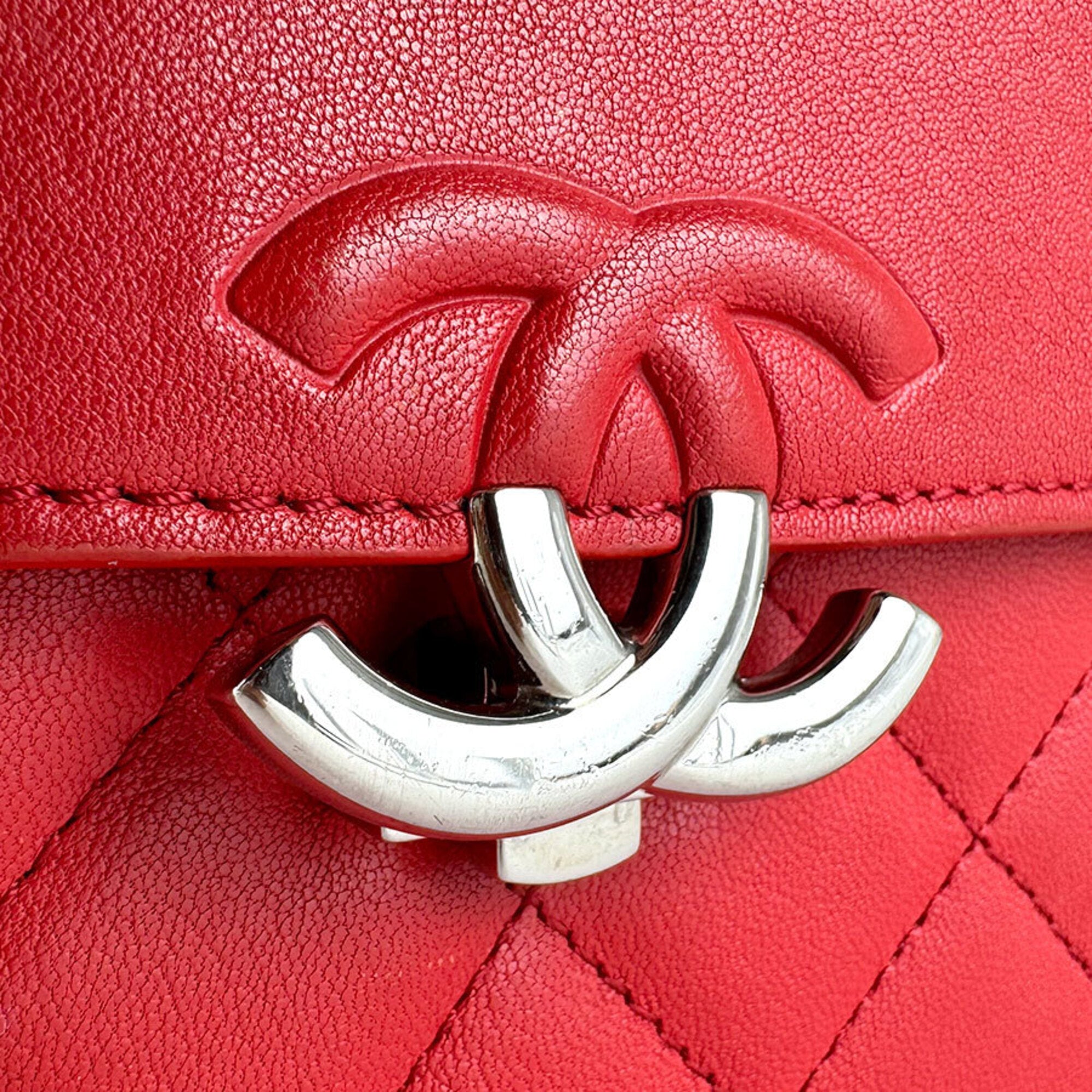Chanel Red Color Leather Shoulder Bag (Pre-Owned)