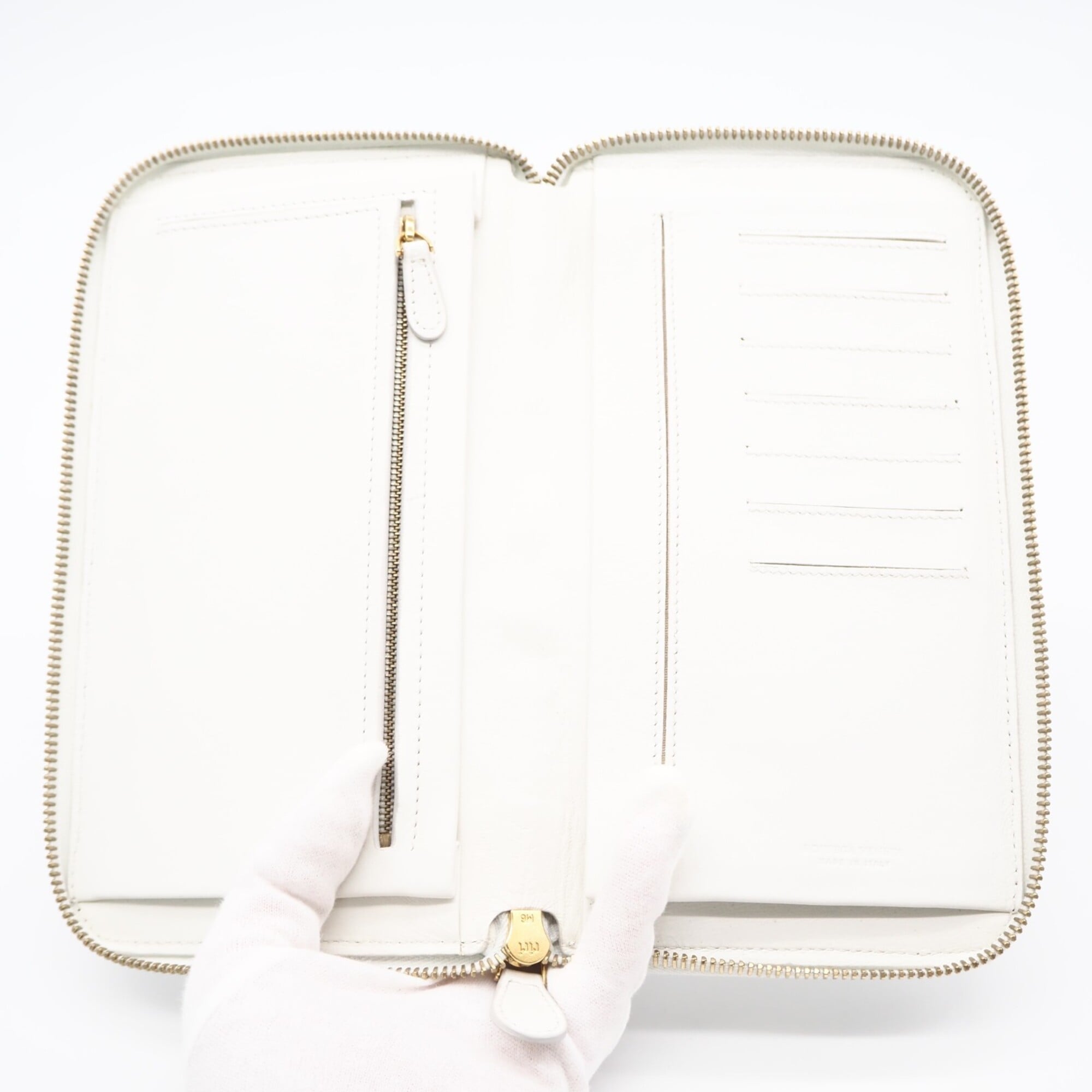 Bottega Veneta Intrecciato White Leather Long Bill Wallet (Bi-Fold) (Pre-Owned)