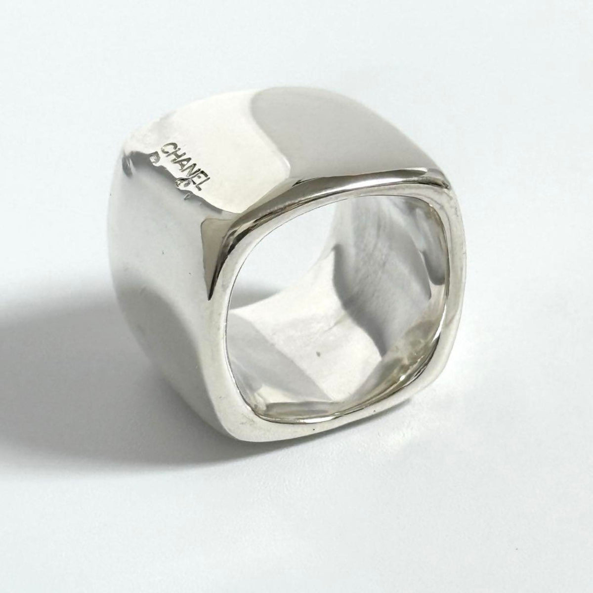Chanel Silver 925 Band Ring (Pre-Owned)