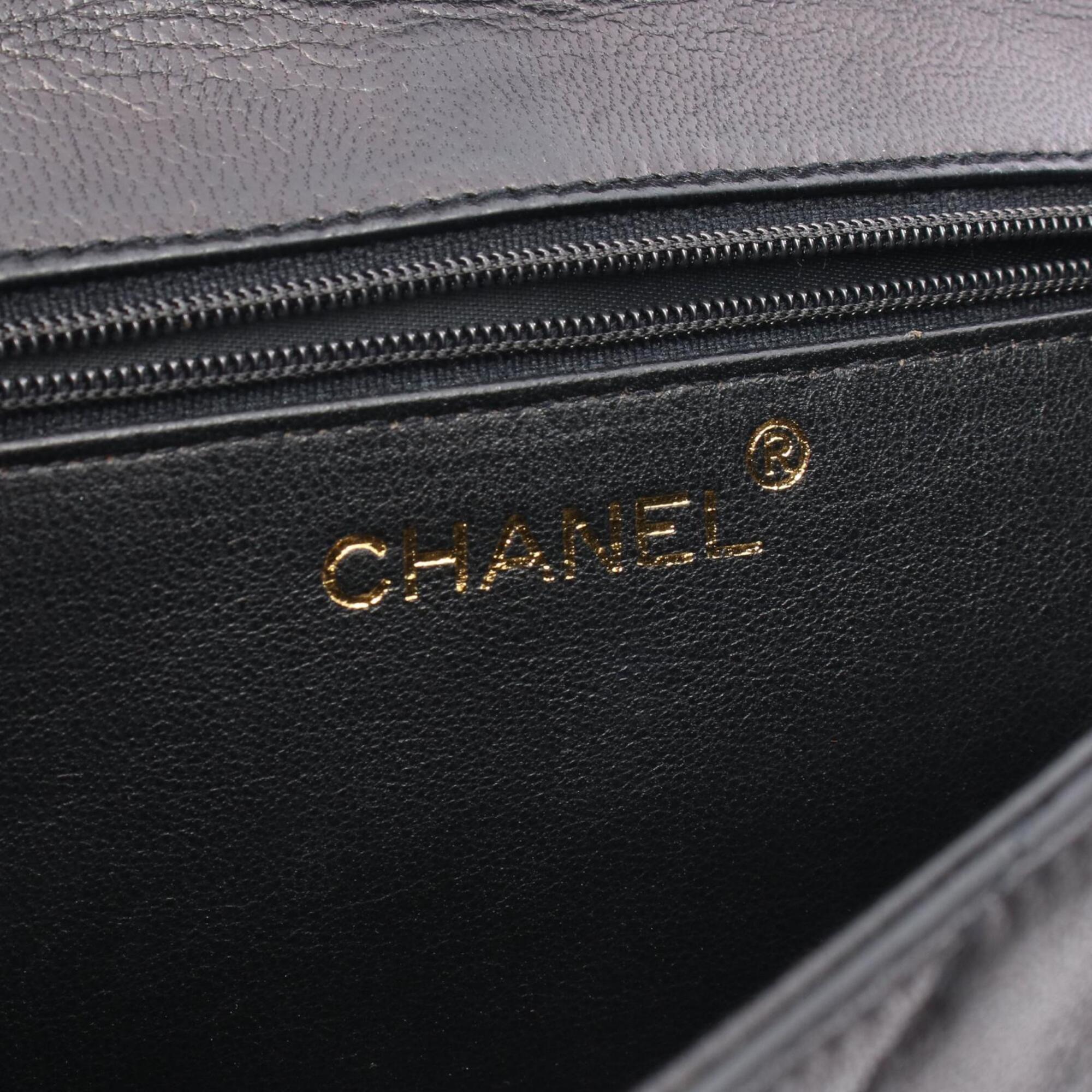 Chanel Black Leather Handbag (Pre-Owned)