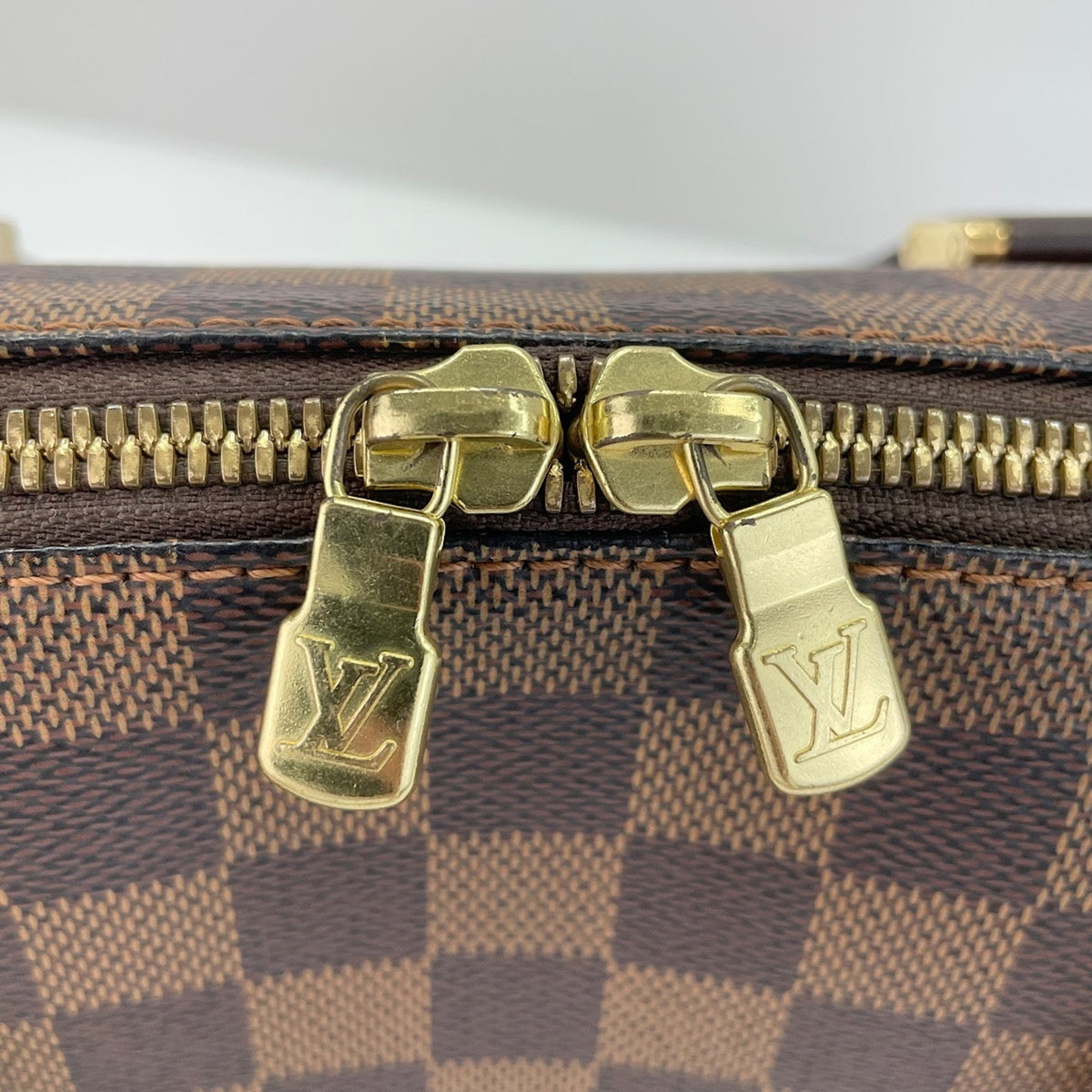 Louis Vuitton Brown Handbag (Pre-Owned)