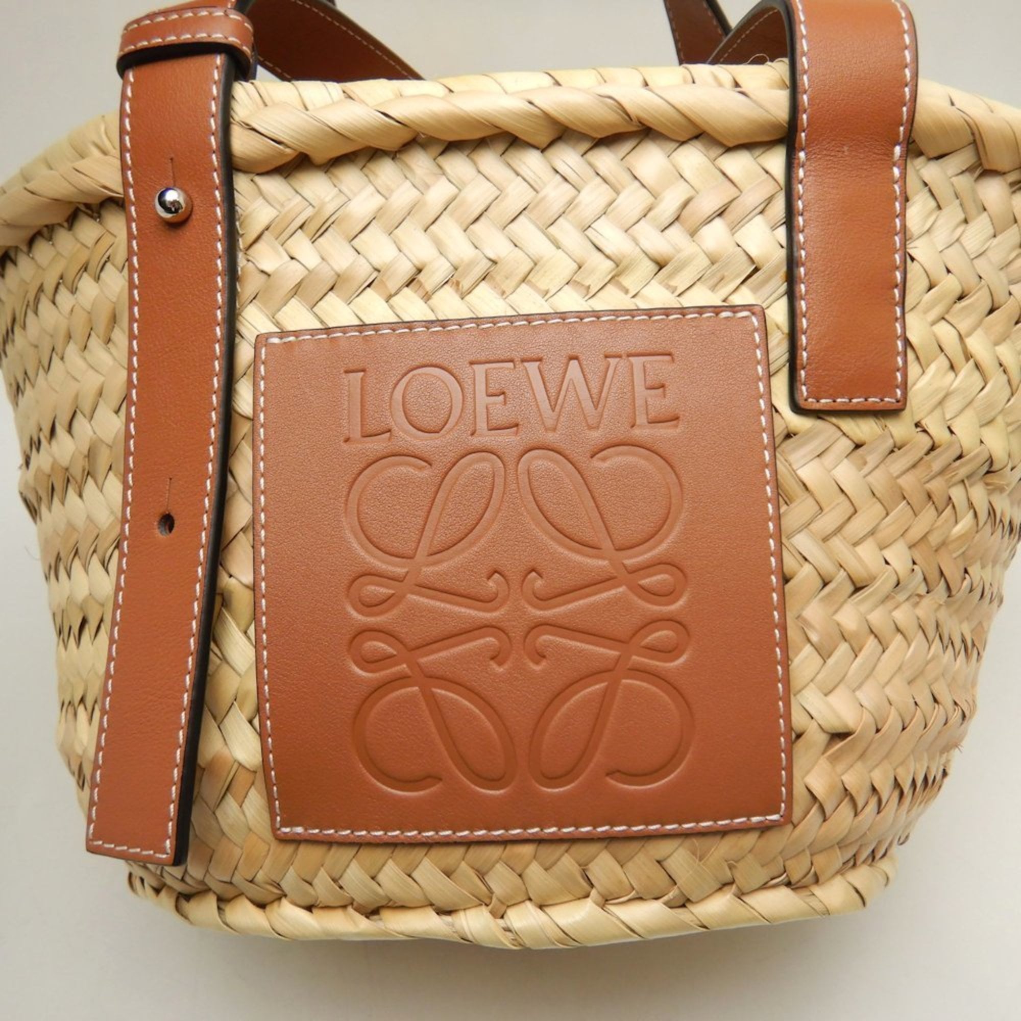 Loewe Camel Straw Leather Basket Handbag (Pre-Owned)