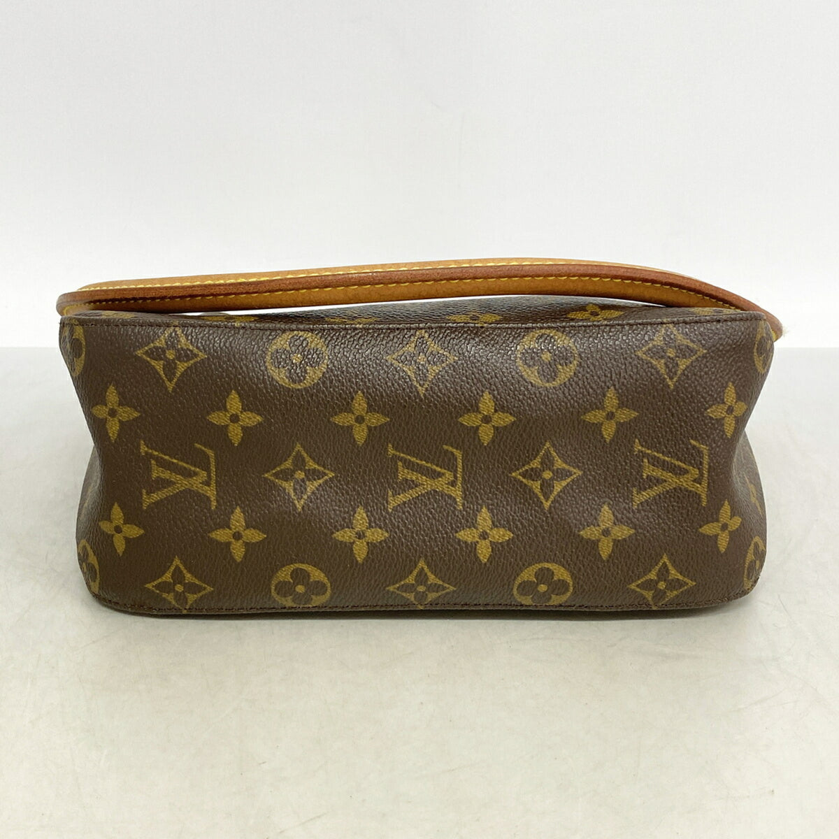 Louis Vuitton Brown Shoulder Bag (Pre-Owned)