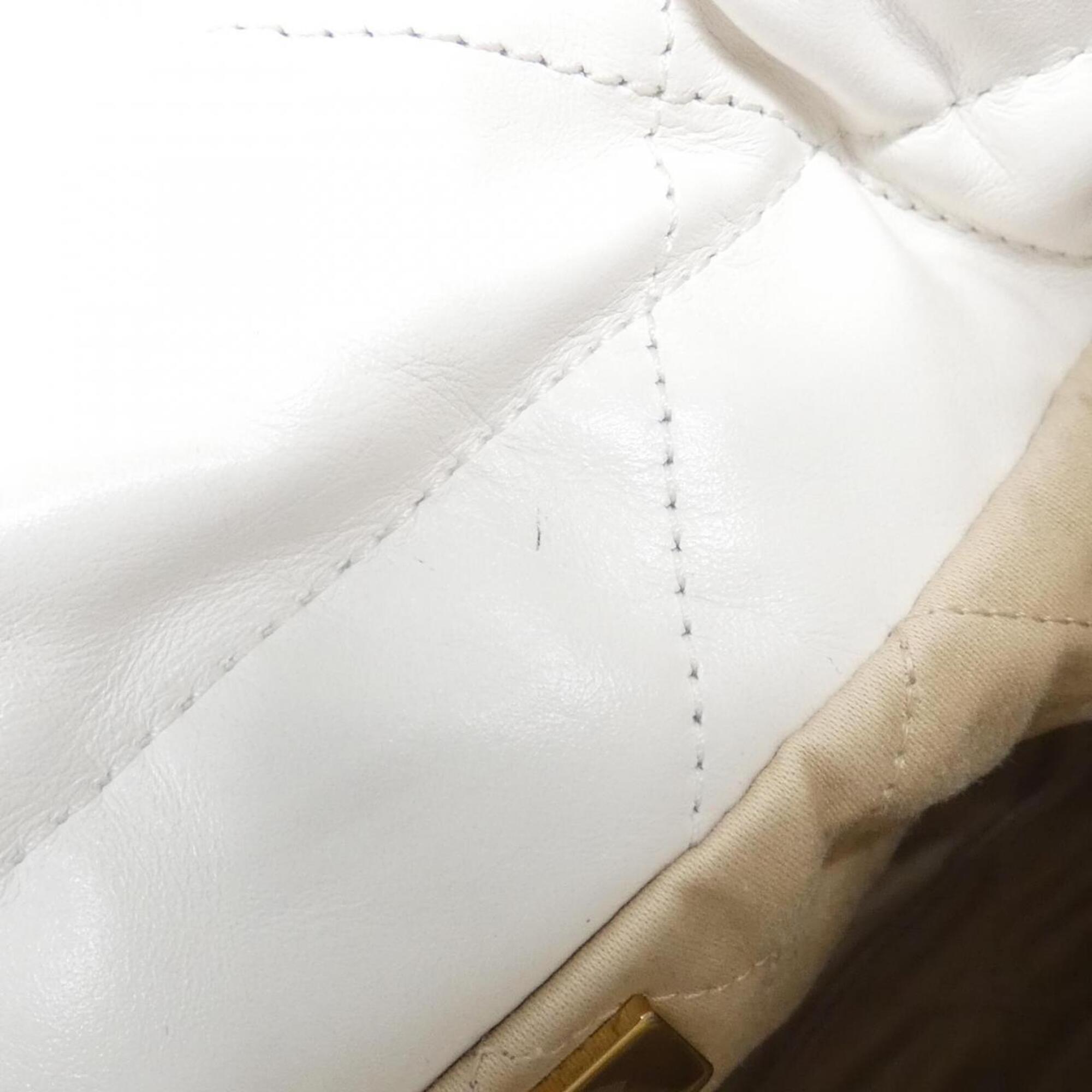 Chanel White Leather Handbag (Pre-Owned)