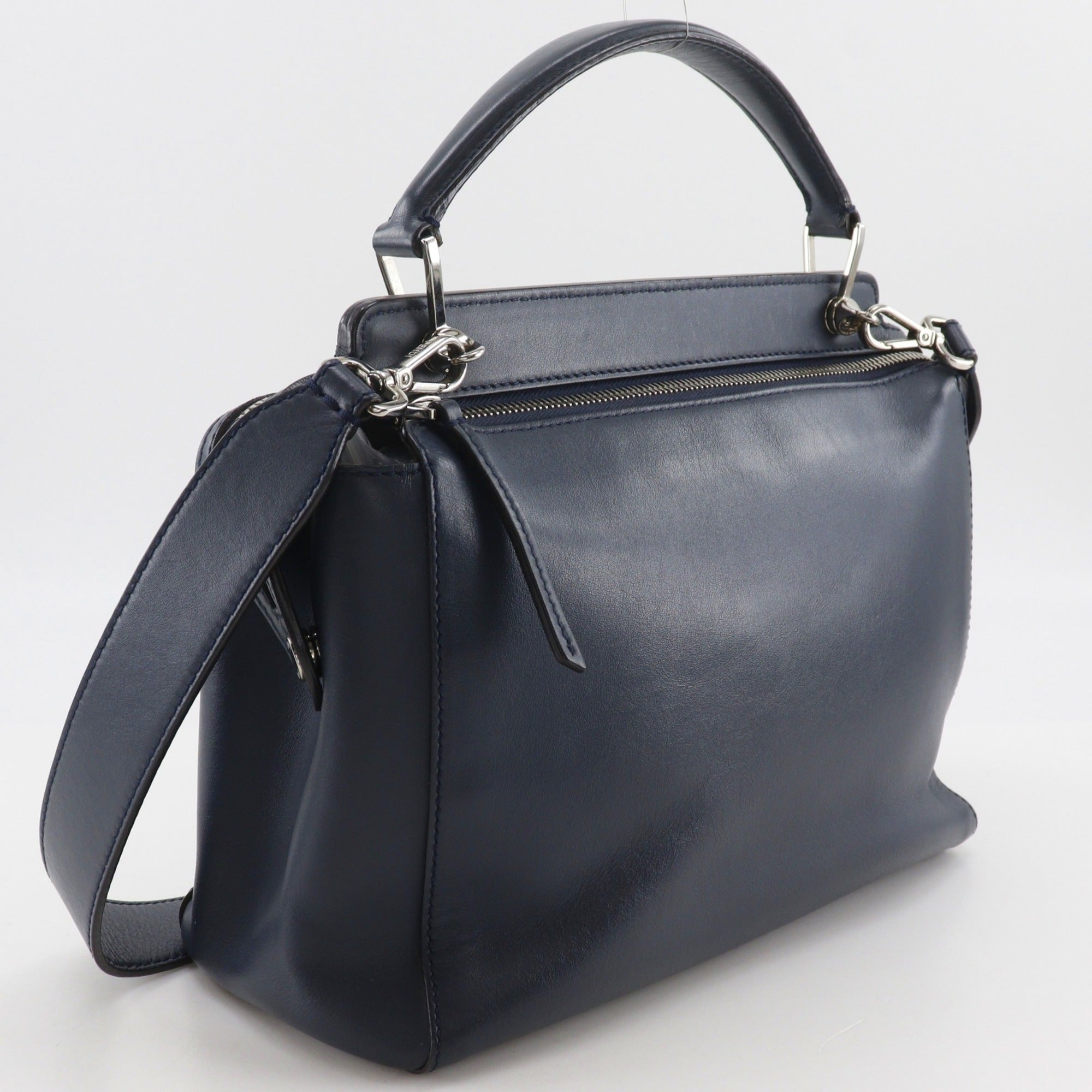 Fendi Navy Leather Handbag (Pre-Owned)