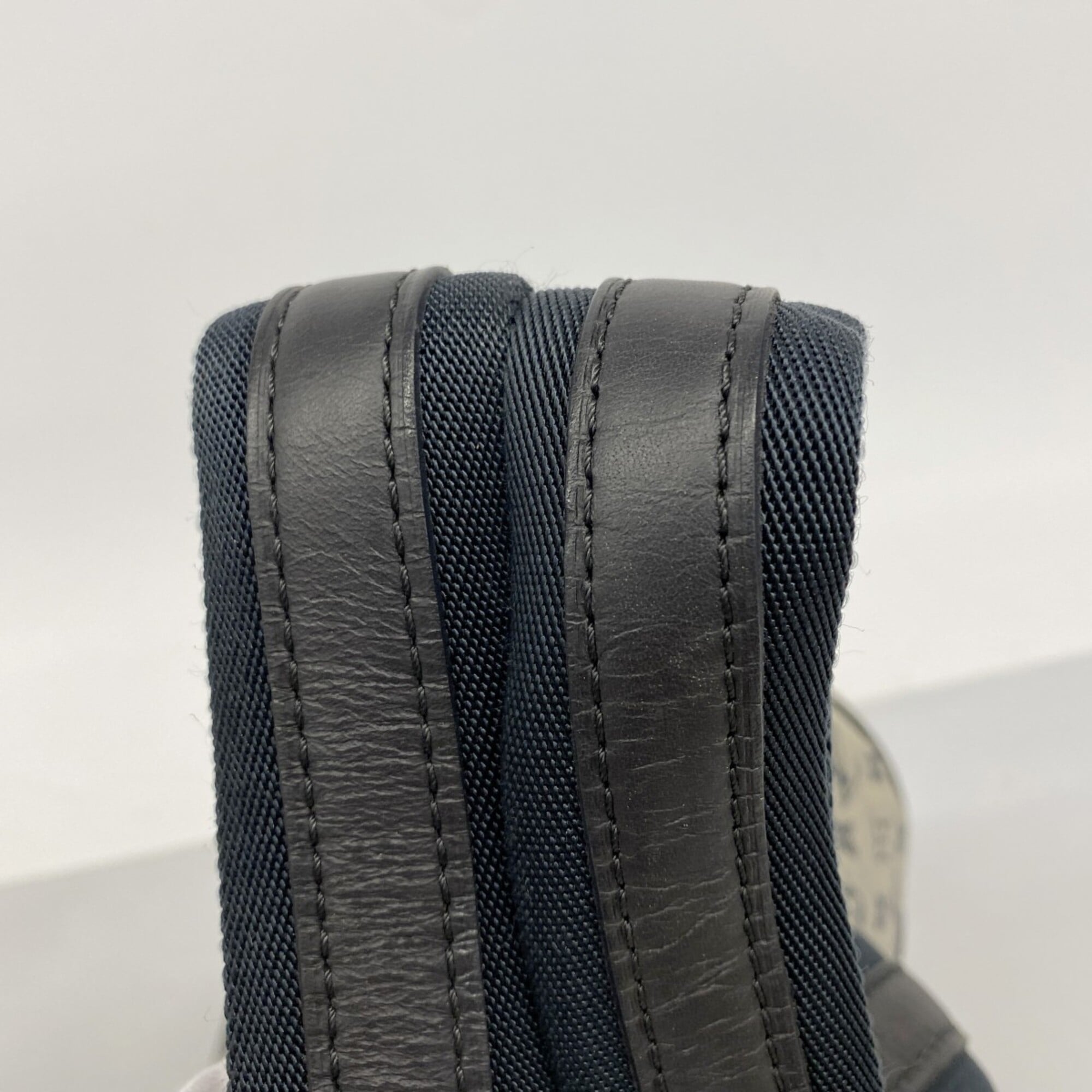 Louis Vuitton Blue Handbag (Pre-Owned)