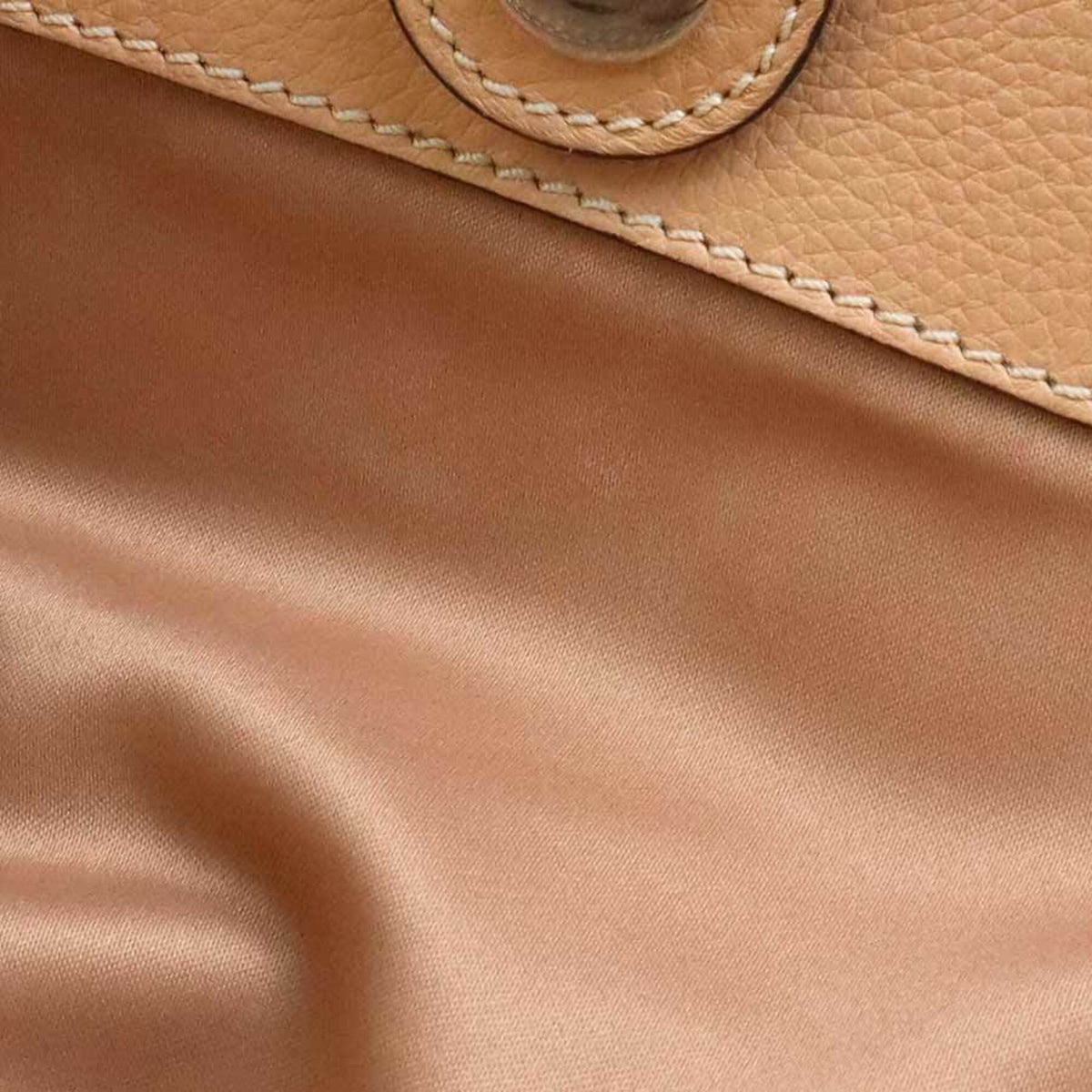 Tod's Pale Orange Leather Handbag Shoulder Bag (Pre-Owned)