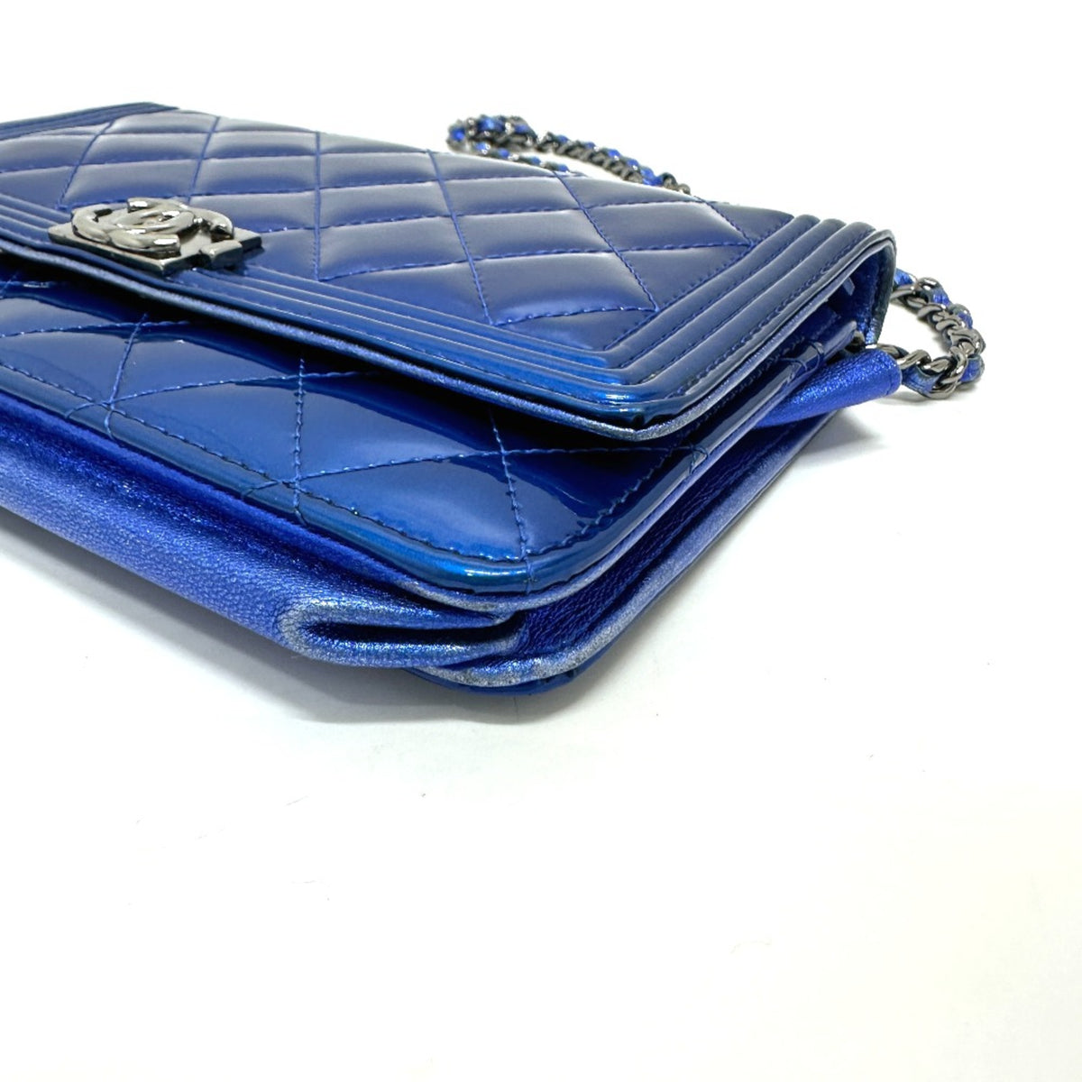 Chanel Blue Leather Shoulder Bag (Pre-Owned)