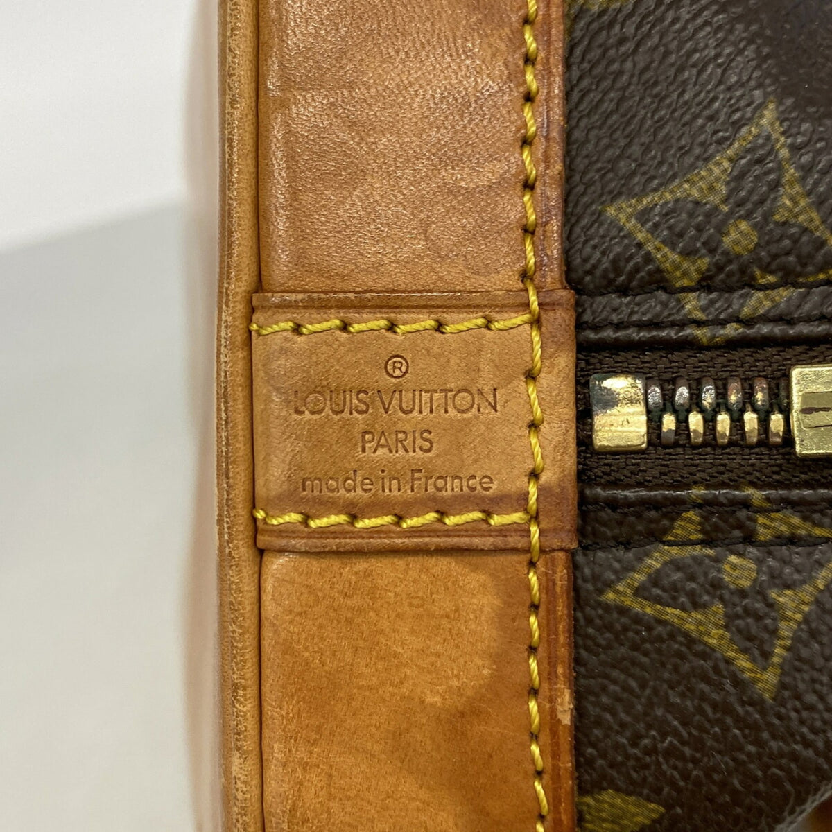 Louis Vuitton Brown Handbag (Pre-Owned)