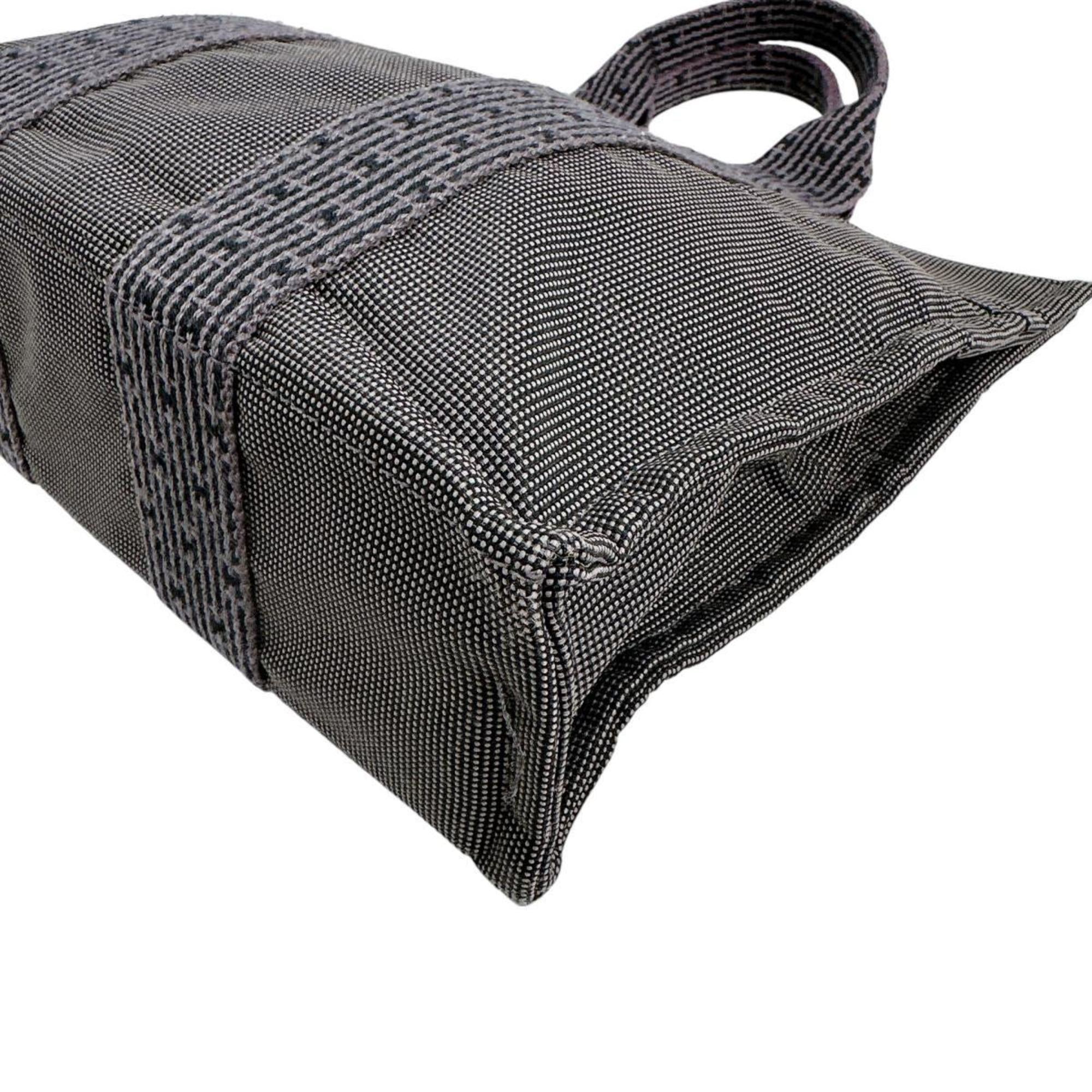 Hermes Her Line Gray Canvas Tote Bag (Pre-Owned)