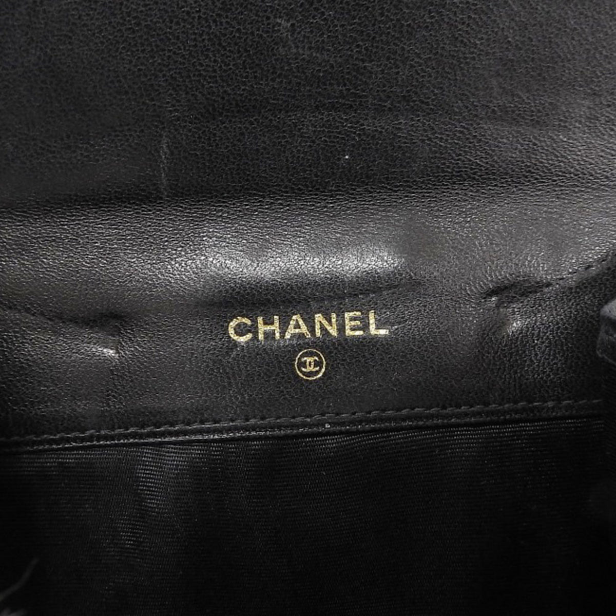Chanel Black Grained Calfskin Wallet (Bi-Fold) (Pre-Owned)