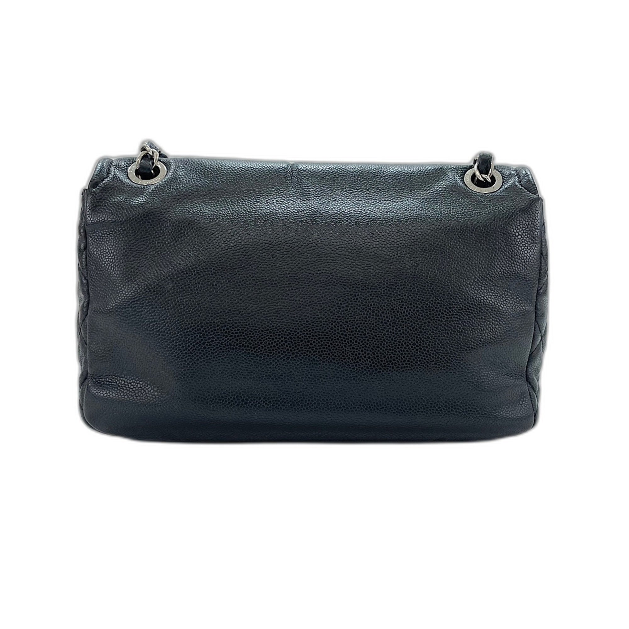 Chanel Black Shoulder Bag (Pre-Owned)