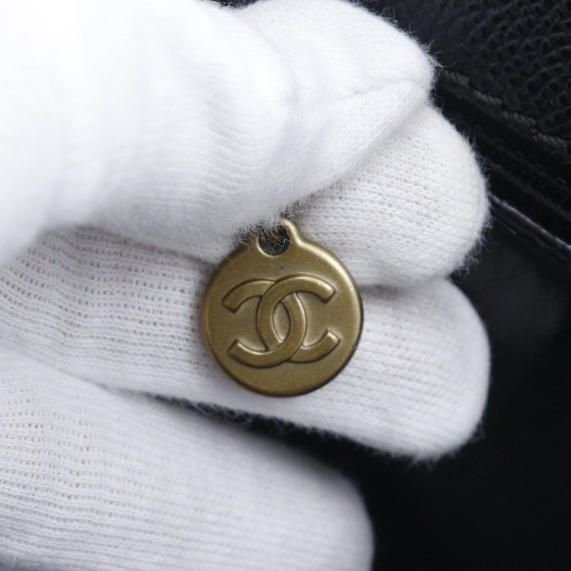 Chanel Black Grained Calfskin Tote Bag (Pre-Owned)