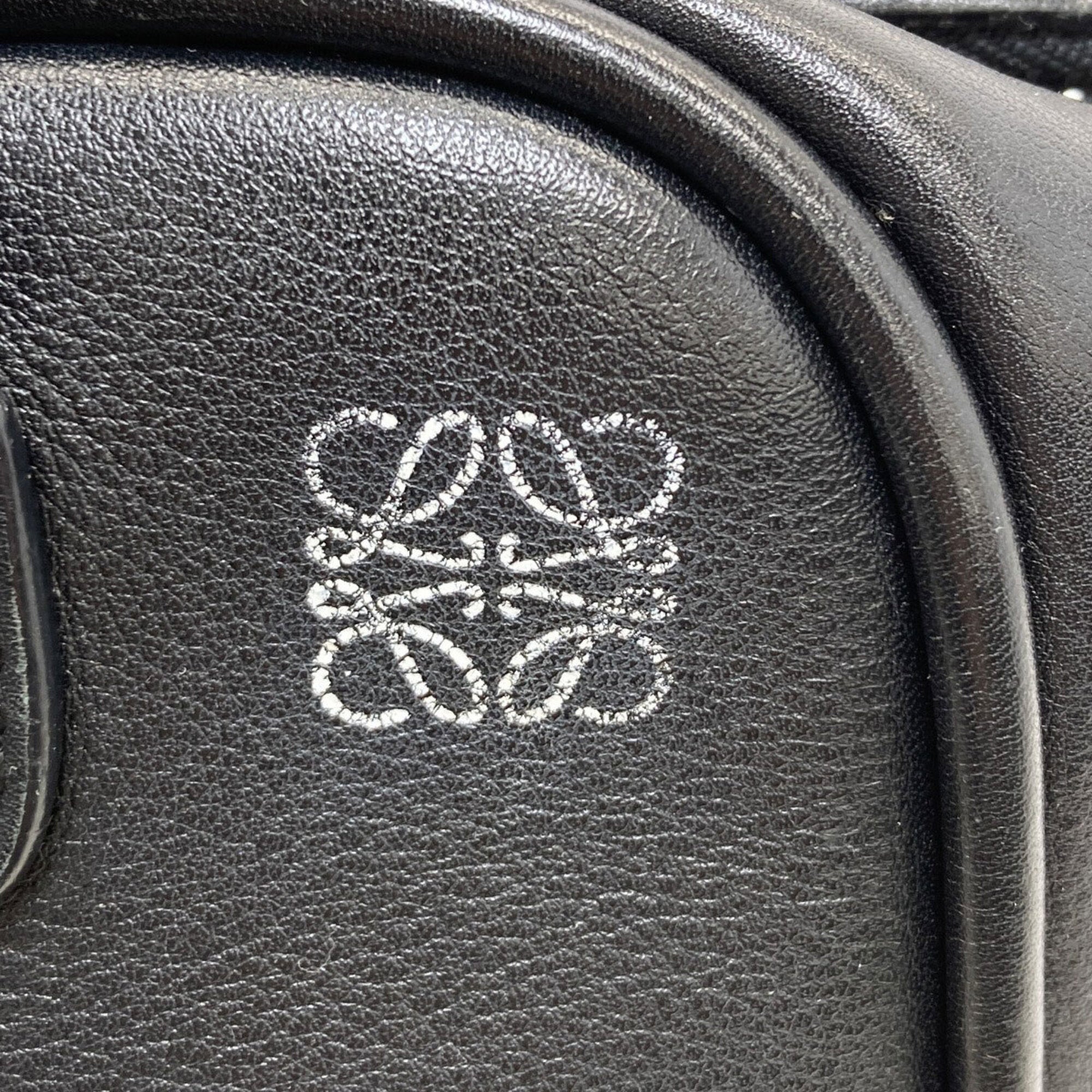 Loewe Black Leather Handbag (Pre-Owned)