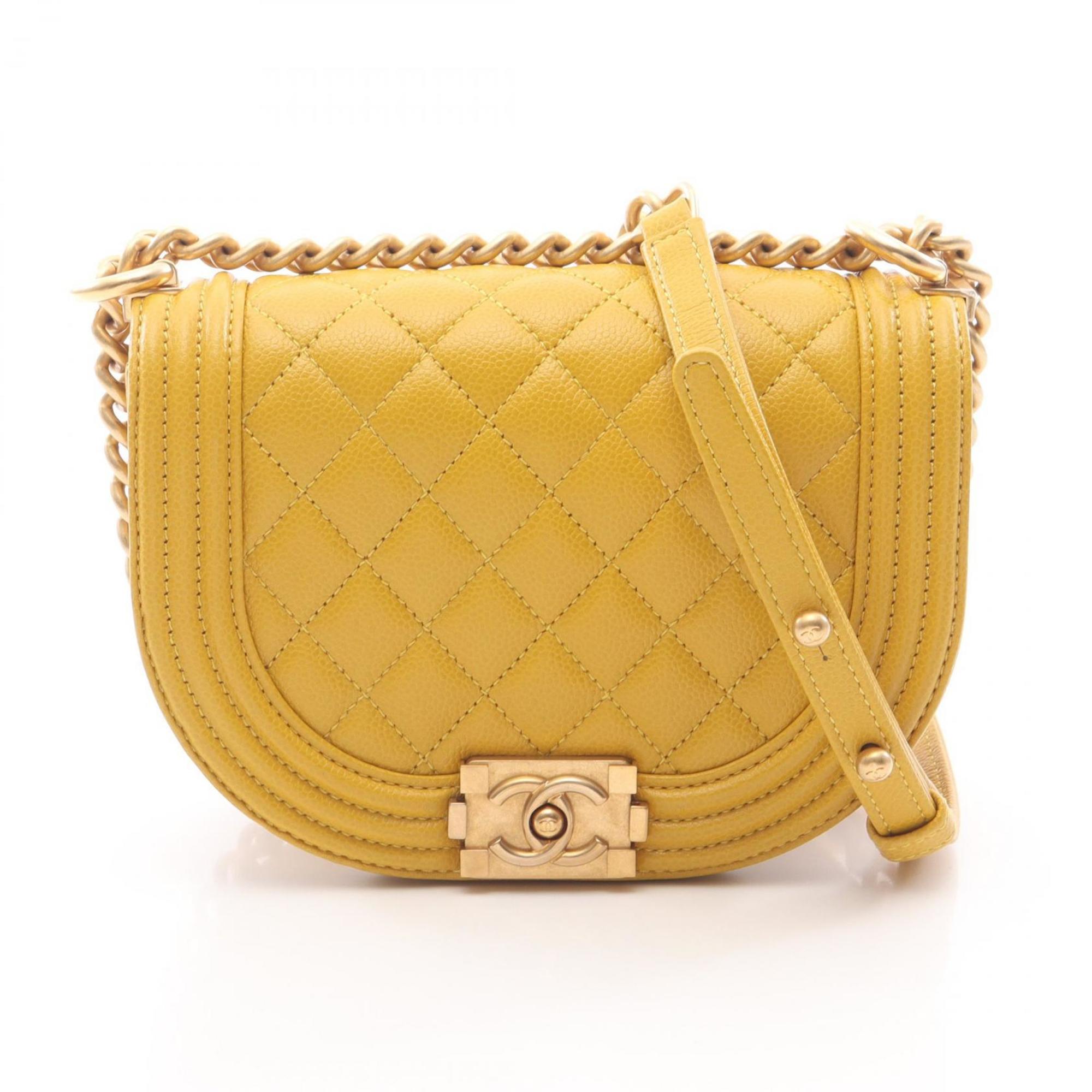 Chanel Brown Leather Shoulder Bag (Pre-Owned)