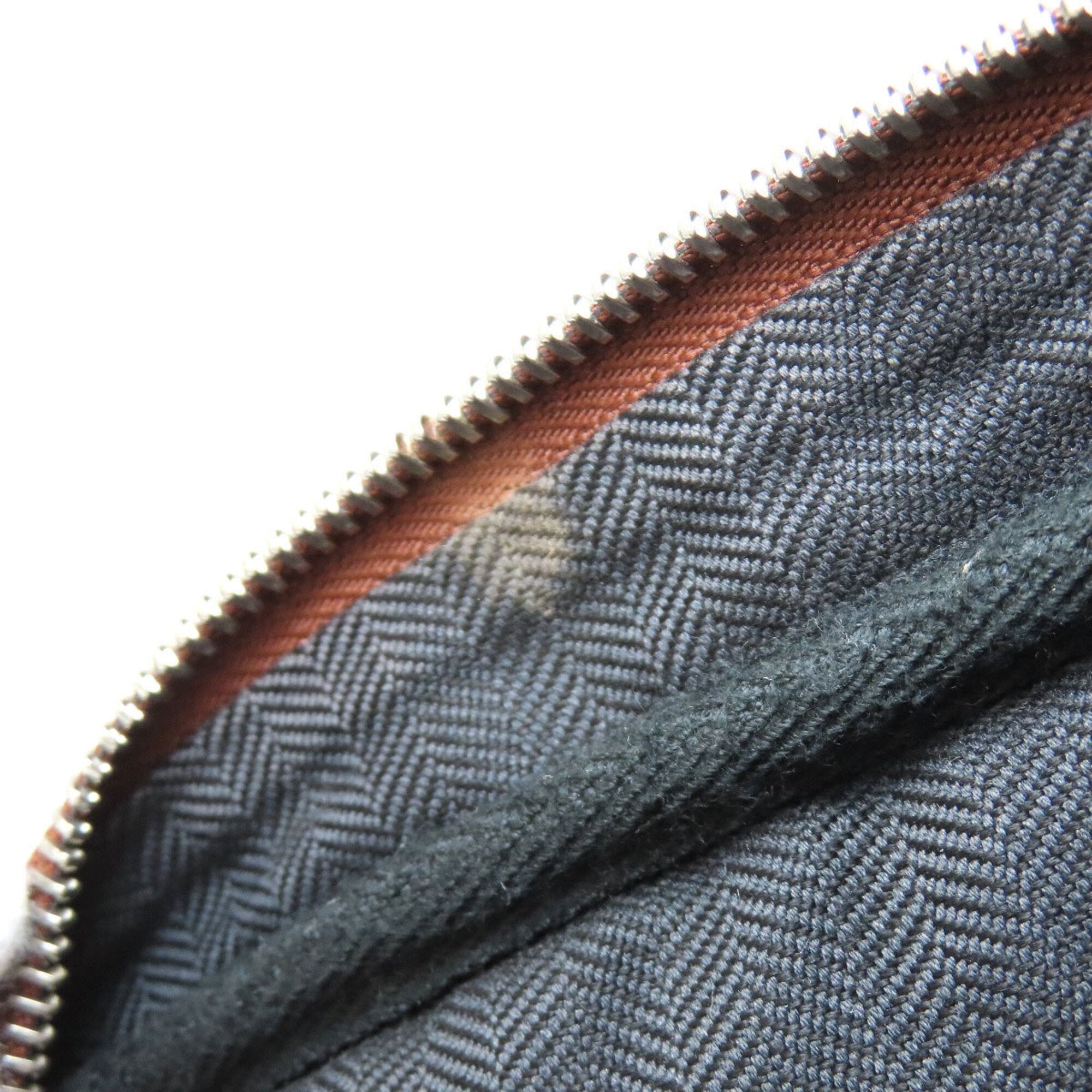 Loewe Brown Leather Shoulder Bag (Pre-Owned)