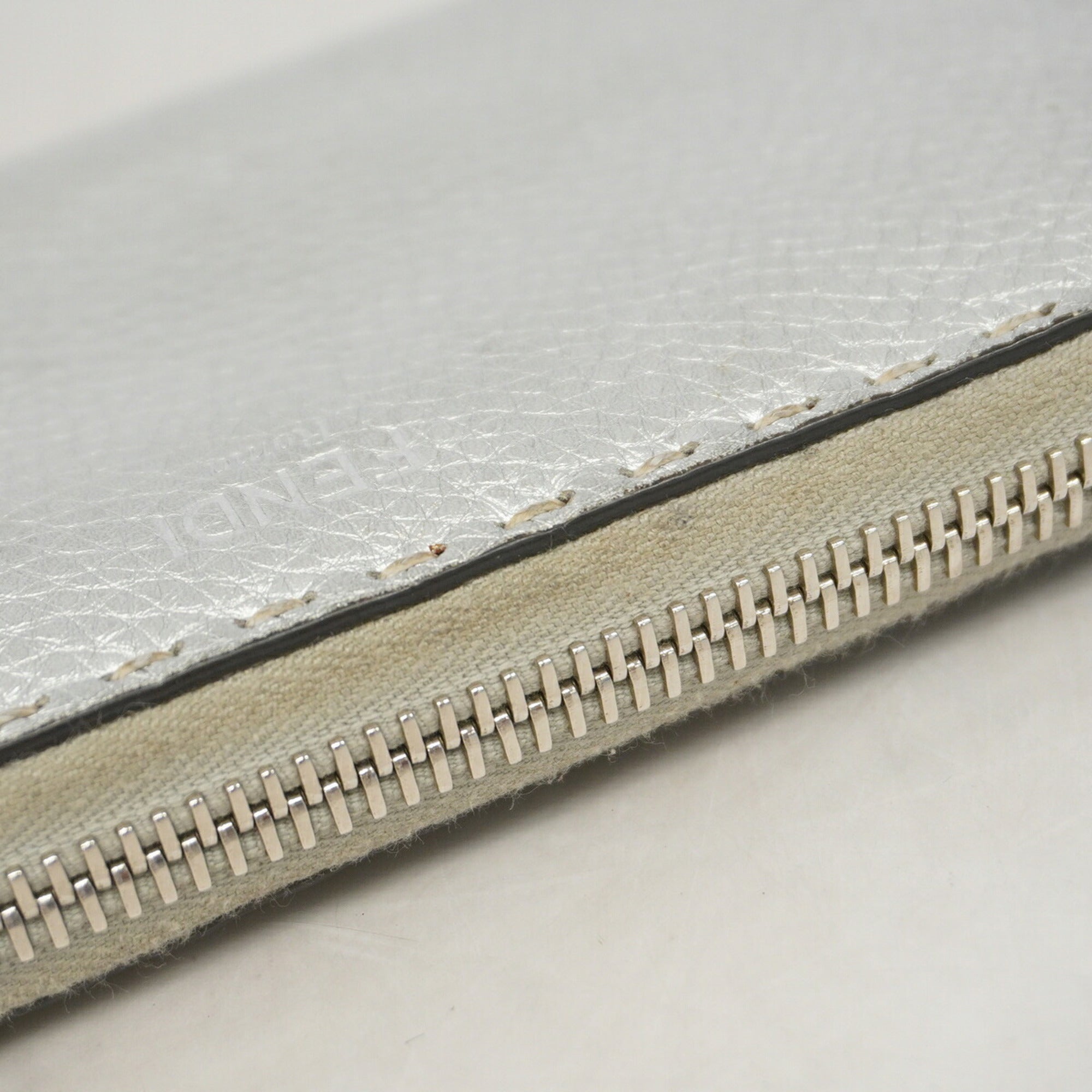 Fendi Silver Leather Long Wallet (Bi-Fold) (Pre-Owned)