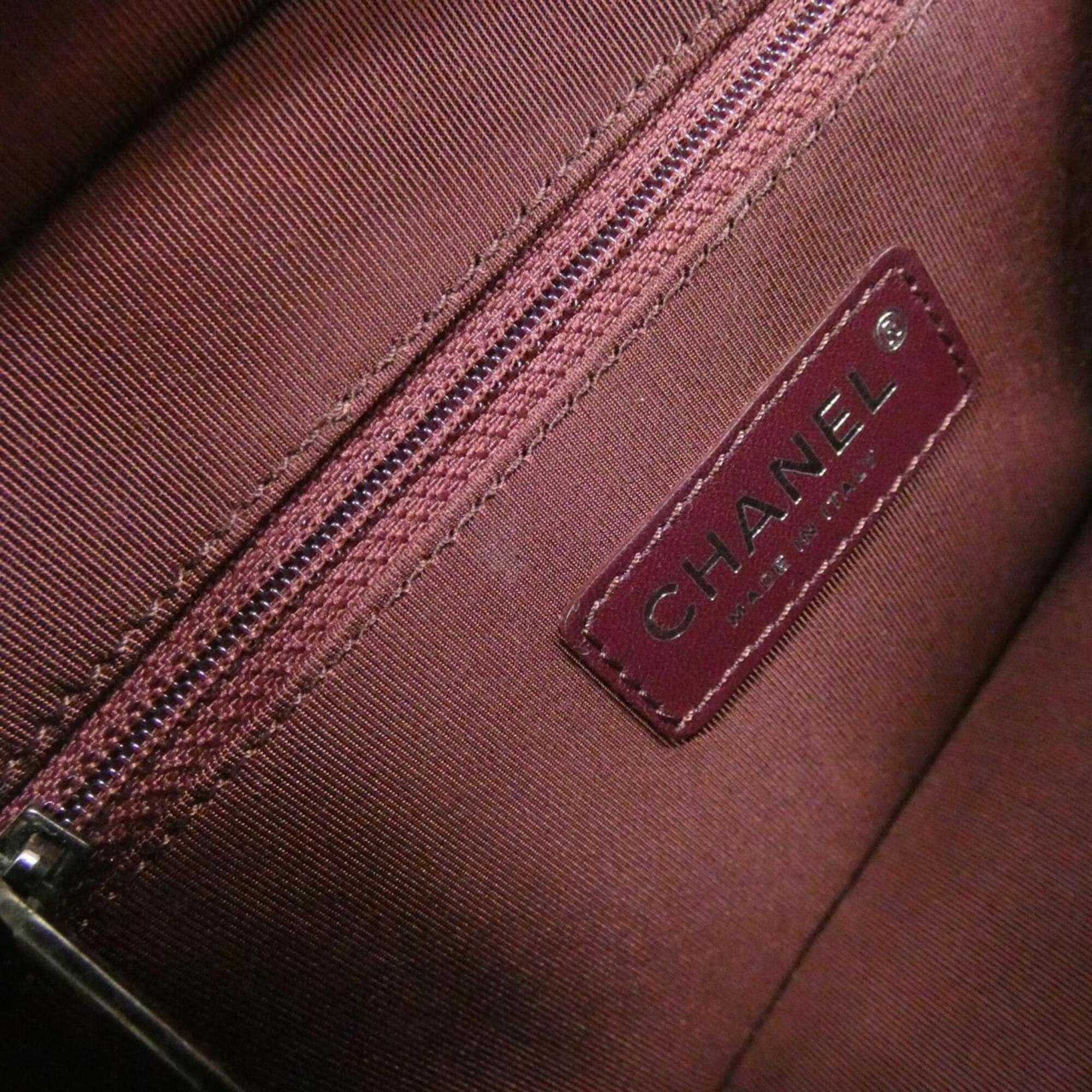 Chanel Red Color Leather Shoulder Bag (Pre-Owned)