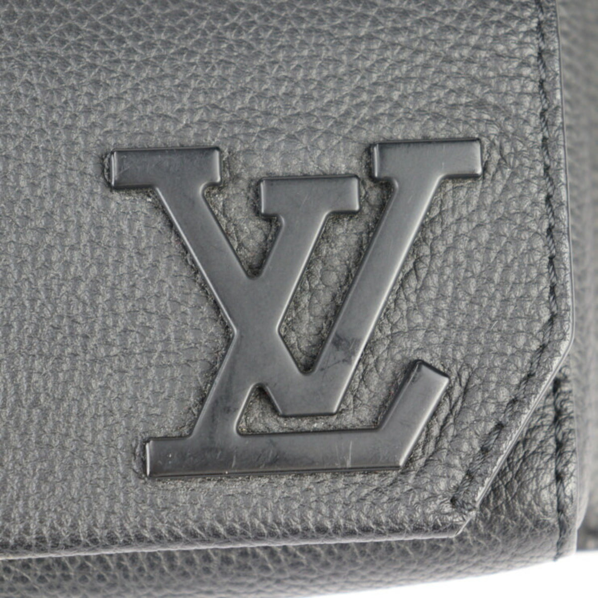 Louis Vuitton Black Noir Leather Pouch Sling Bag (Pre-Owned)