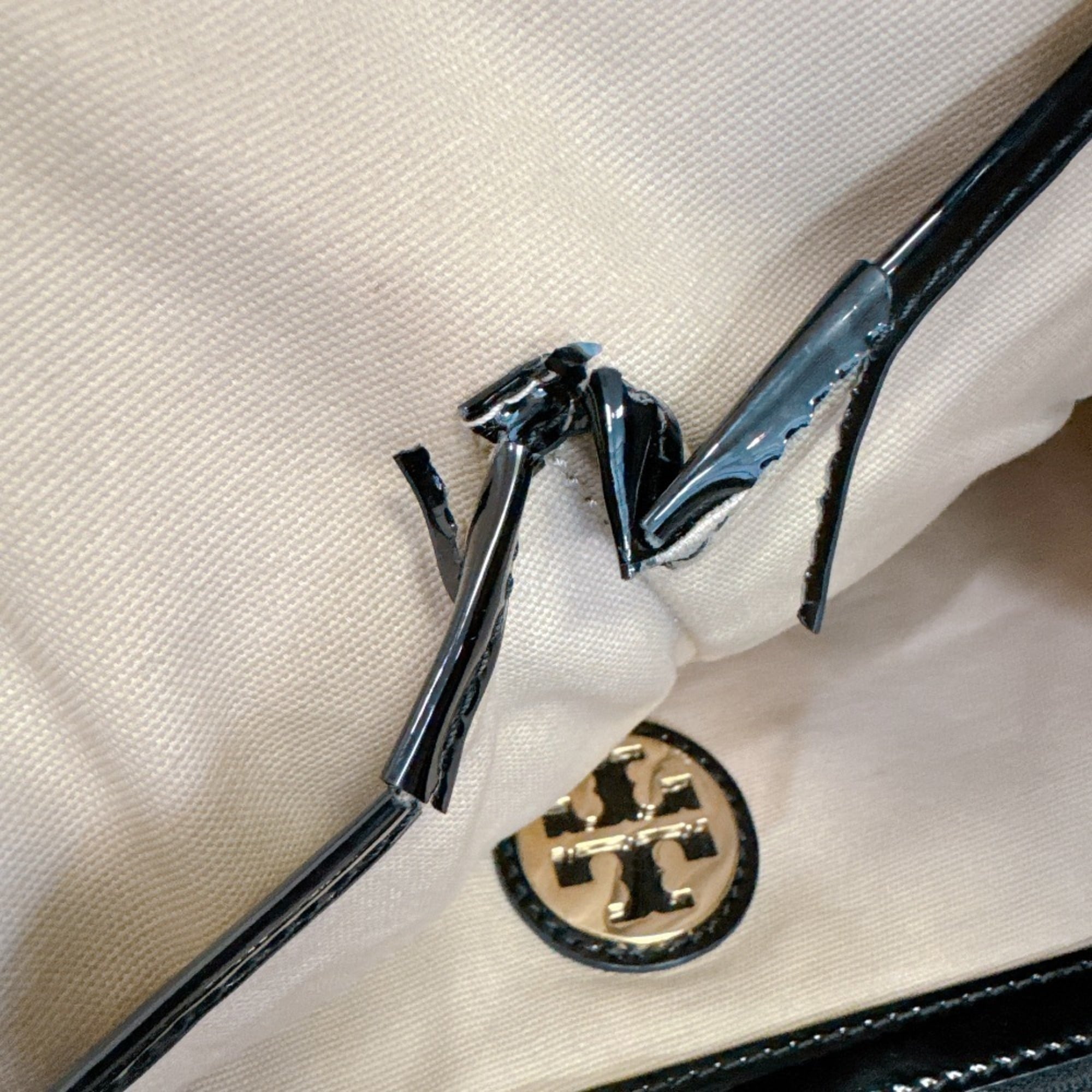 Tory Burch Black Patent Leather Tote Bag (Pre-Owned)