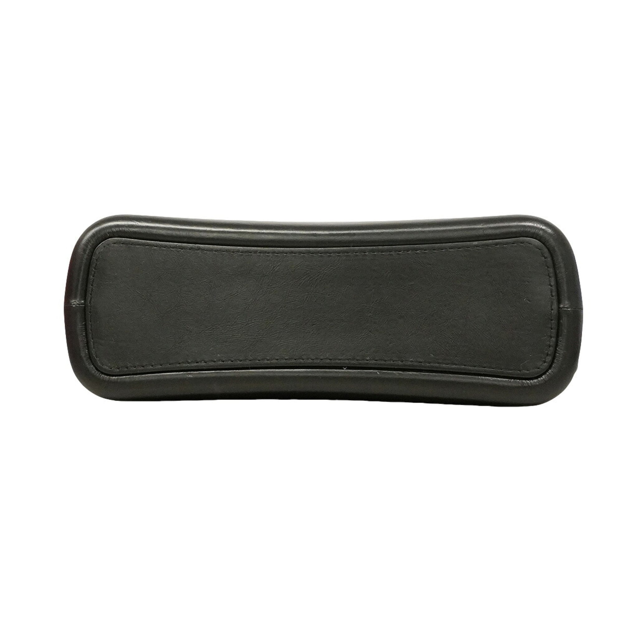 Chanel Black Leather Shoulder Bag (Pre-Owned)