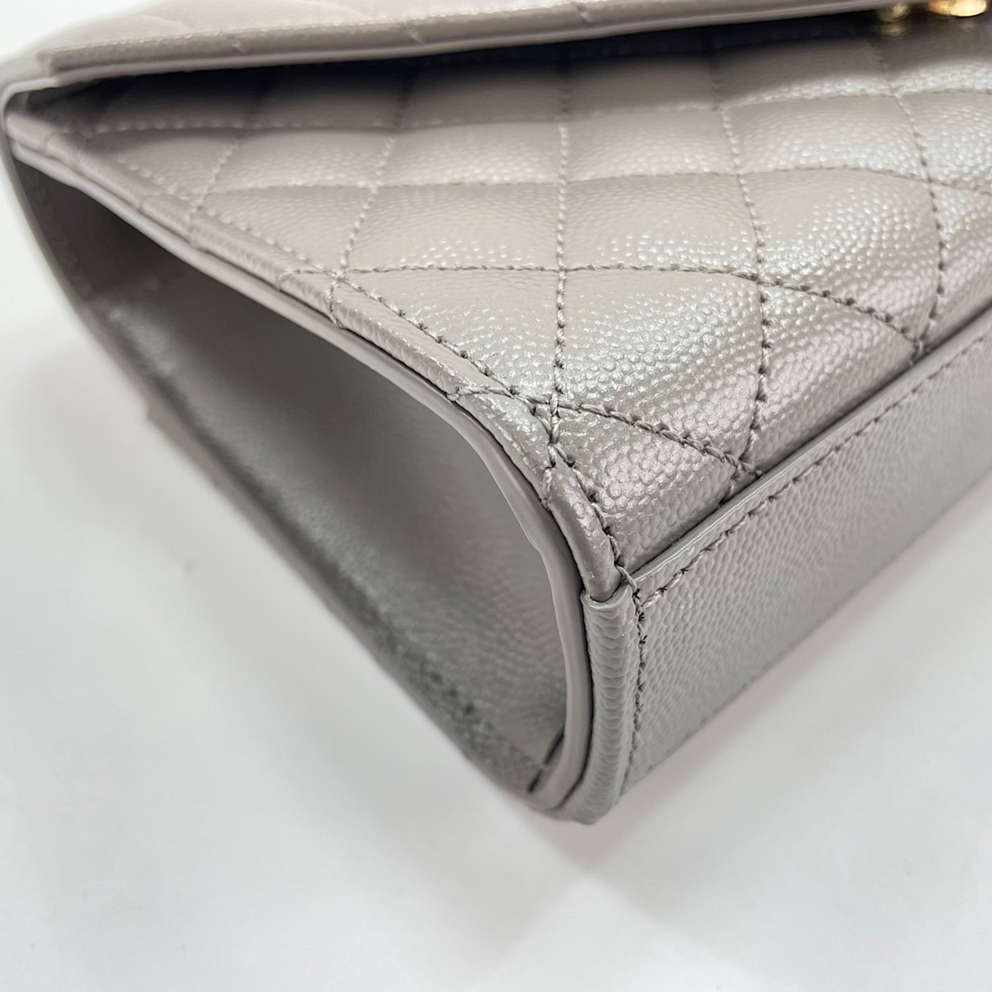 Yves Saint Laurent Gray Leather Shoulder Bag (Pre-Owned)
